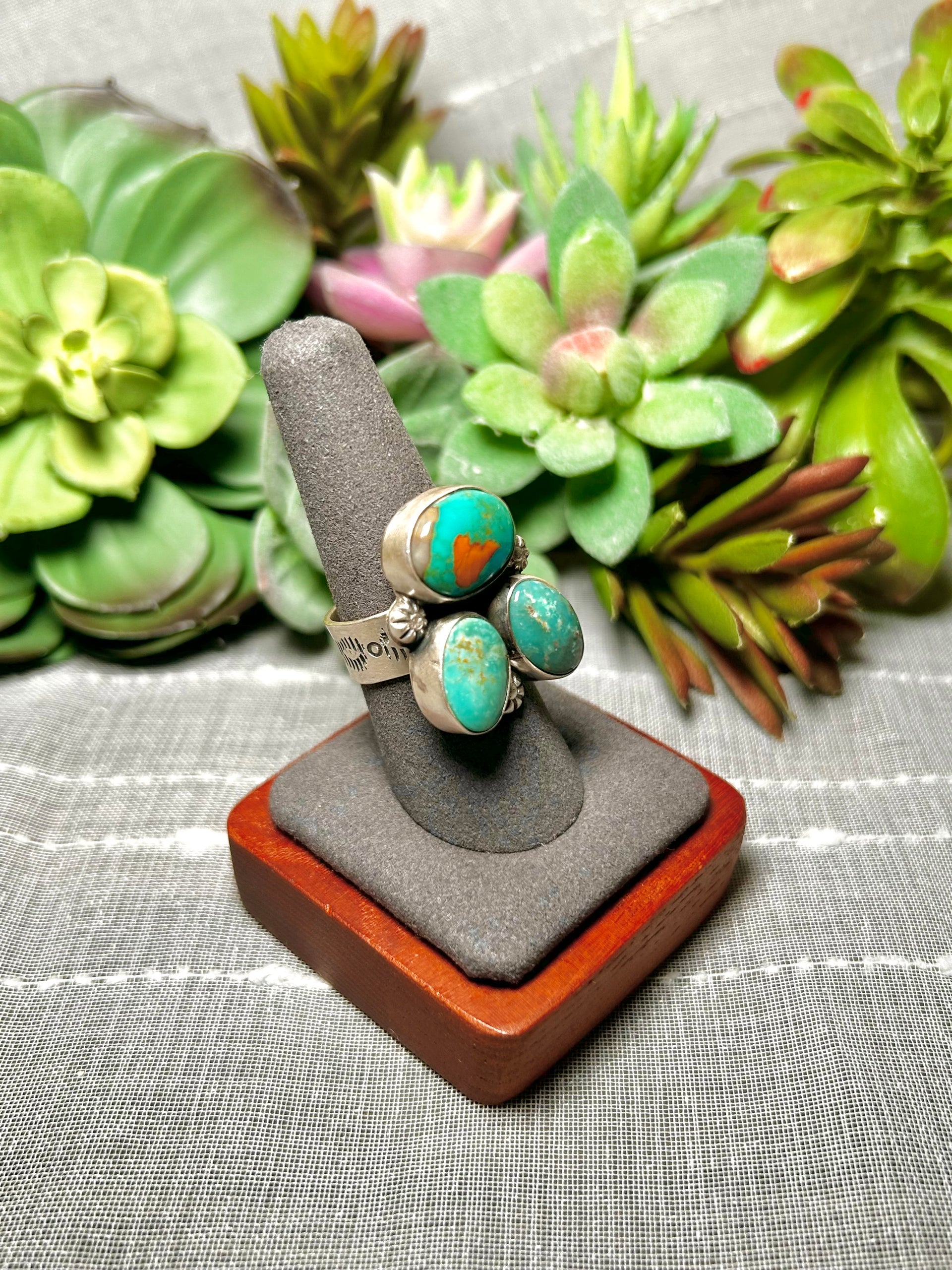 Navajo Made Kingman Turquoise & Sterling Silver Ring Size 8.25