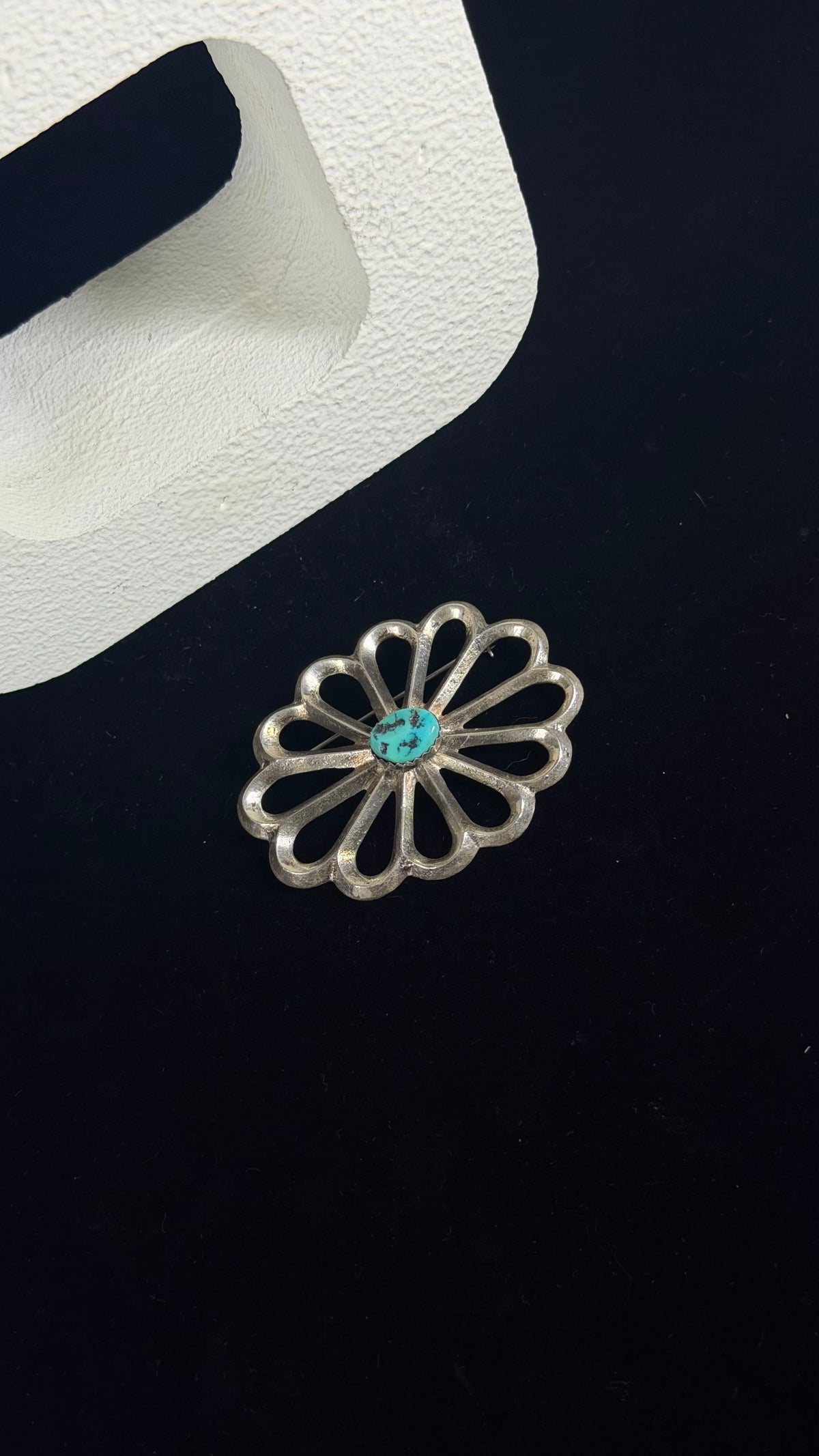OLD PAWN Navajo Made Kingman Turquoise & Sterling Silver Flower Pin