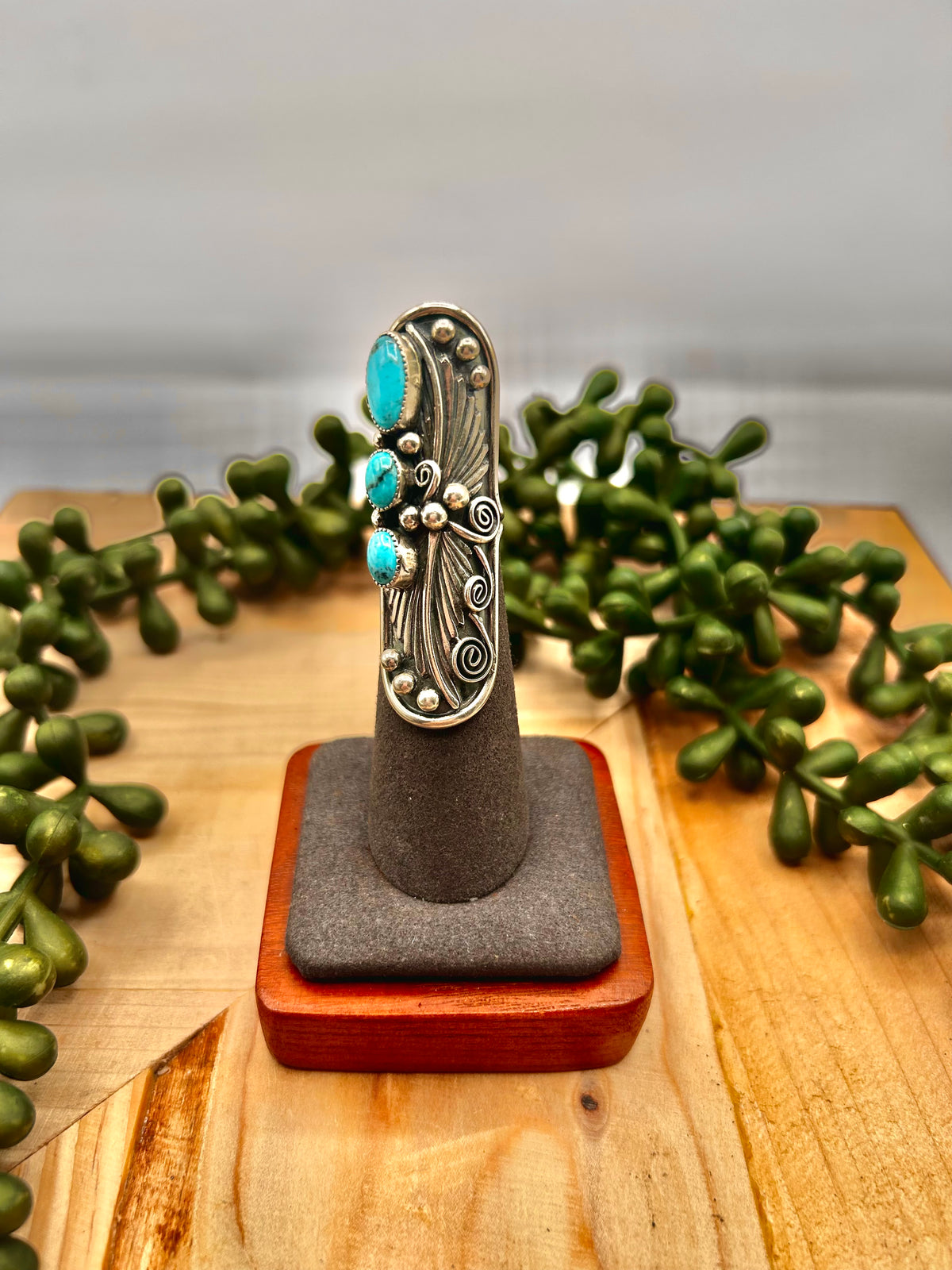 Navajo Made Kingman Turquoise & Sterling Silver Ring Size 4