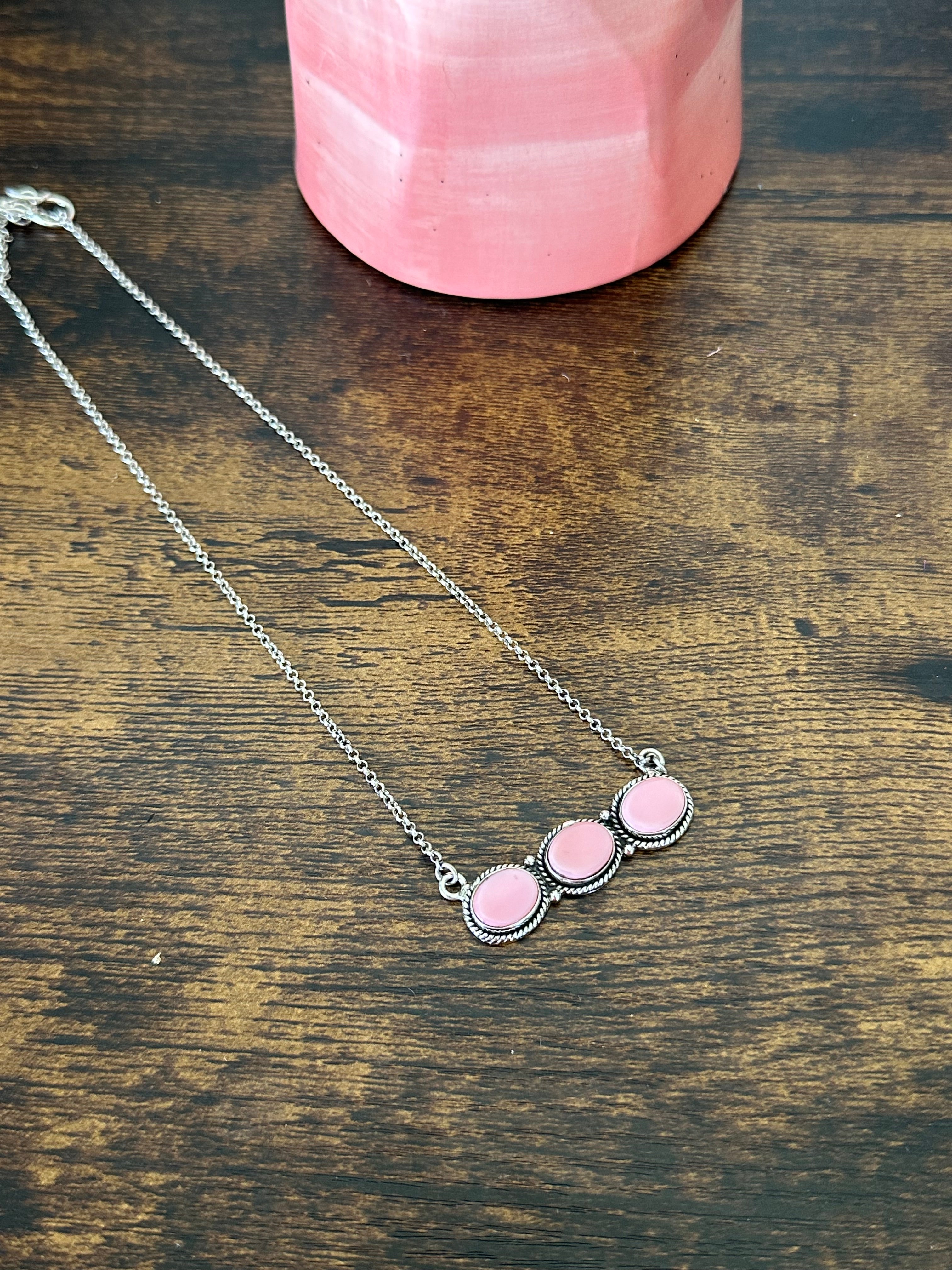 Southwest Handmade Pink Conch & Sterling Silver Bar Necklace