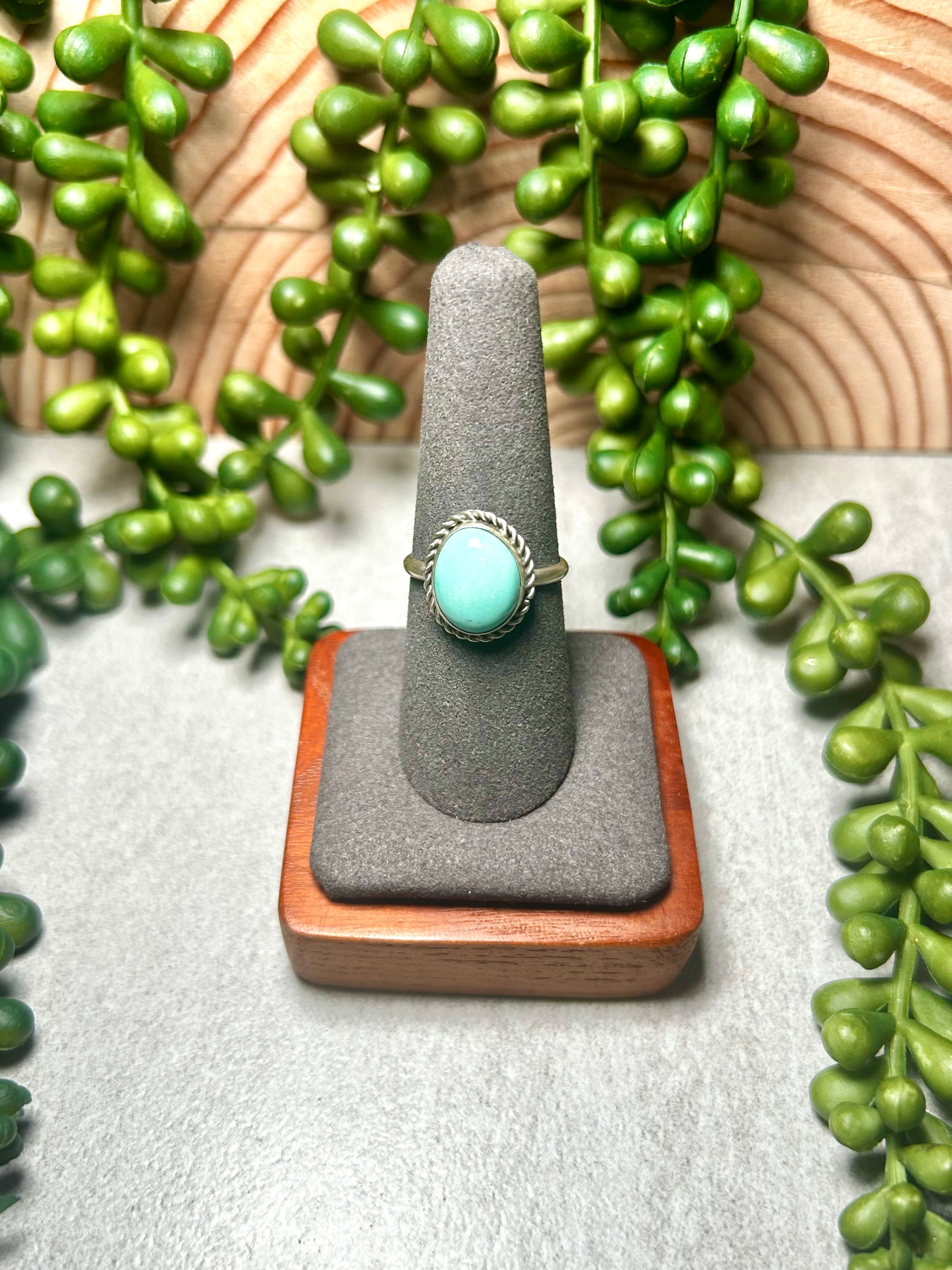 Navajo Made Kingman Turquoise & Sterling Silver Ring Size 8