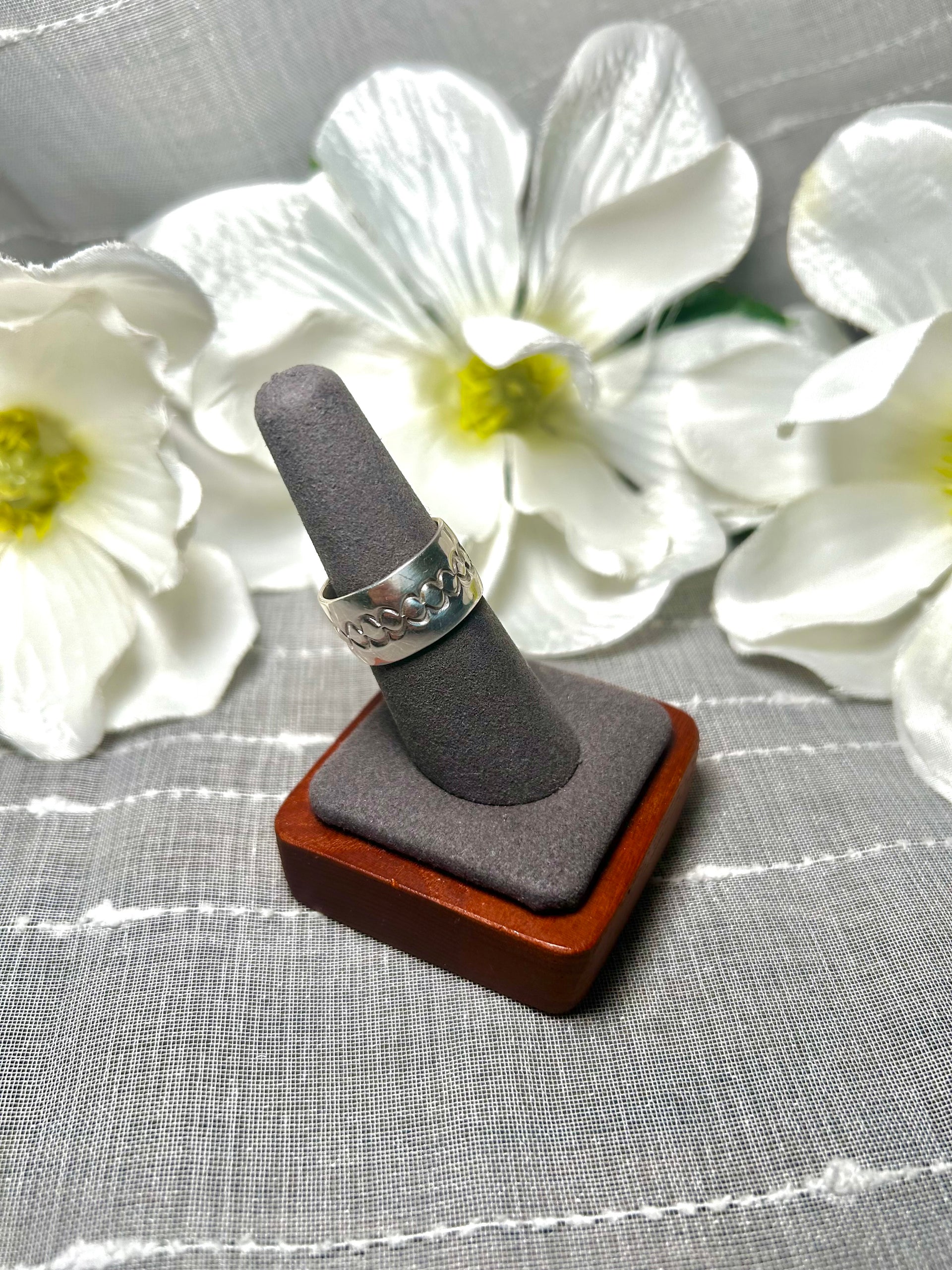 Navajo Sterling Silver Ring Size 7.5