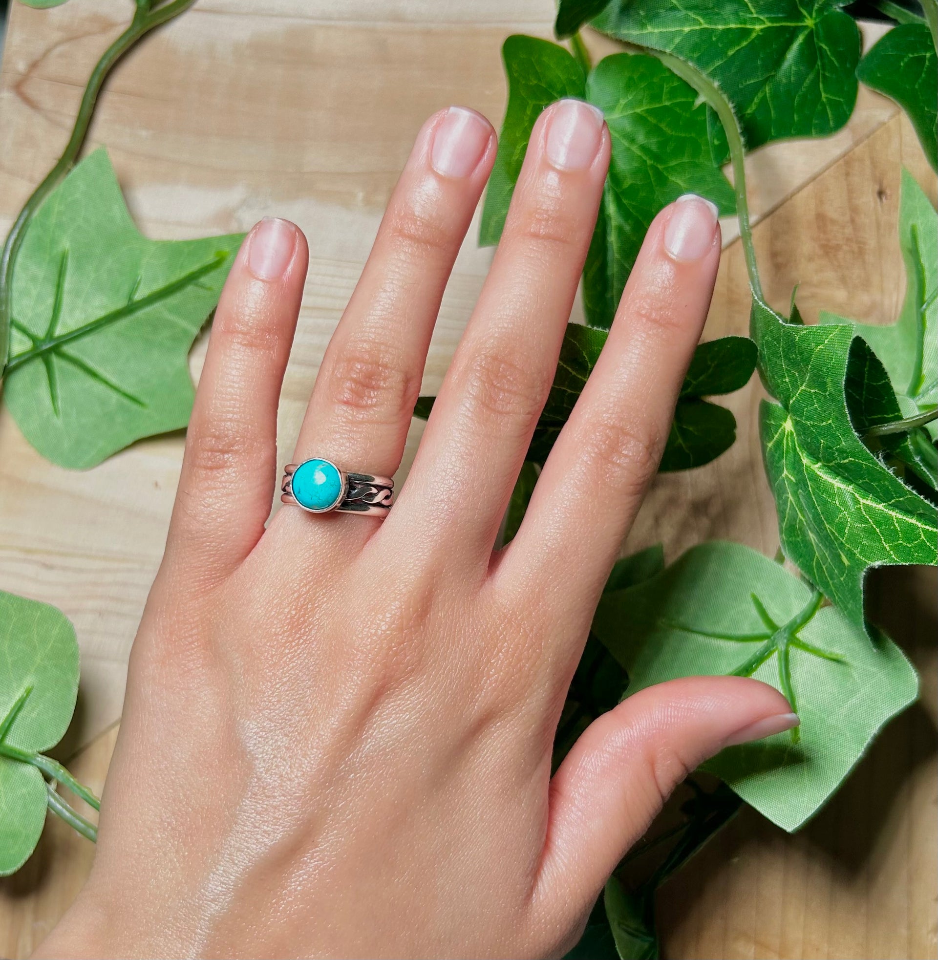 Navajo Made Kingman Turquoise and Sterling Silver Ring Size 5