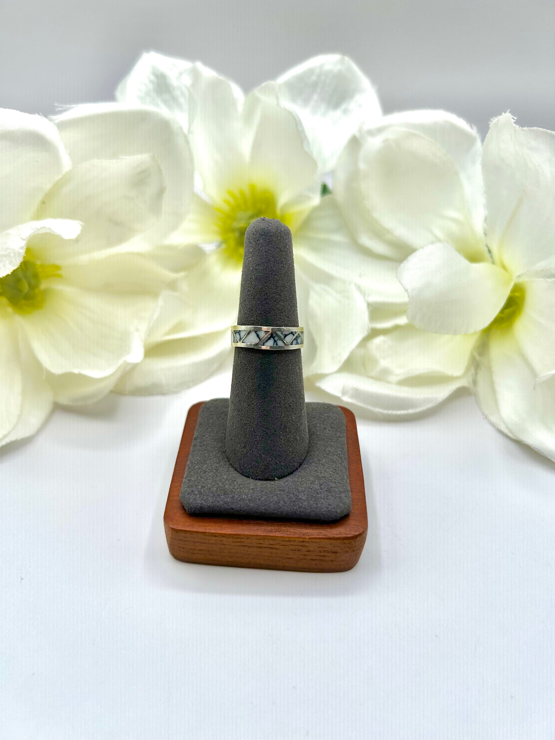 Navajo Made White Buffalo & Sterling Silver Ring Size 7