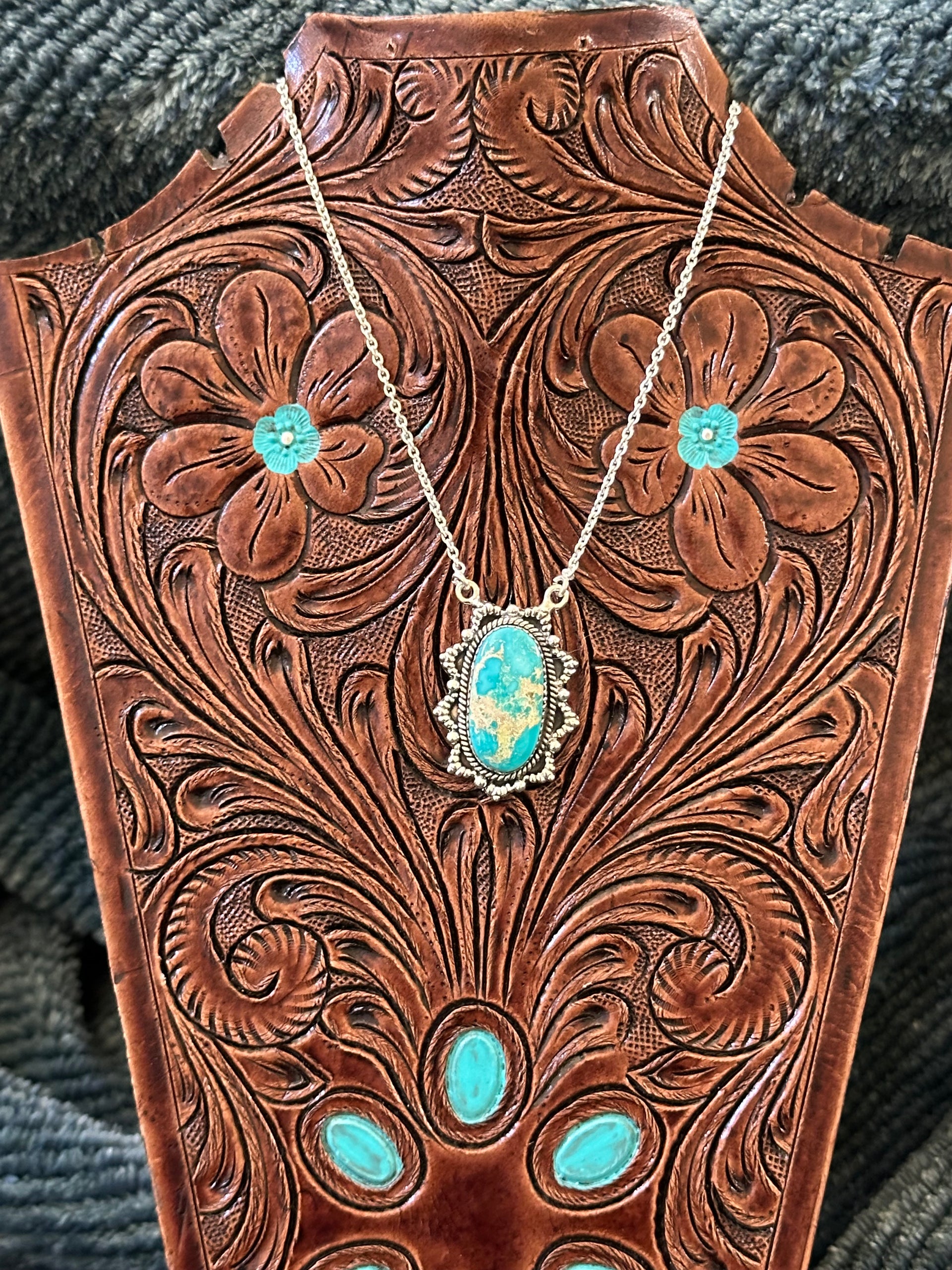 Southwest Handmade Emerald Valley Turquoise & Sterling Silver Necklace