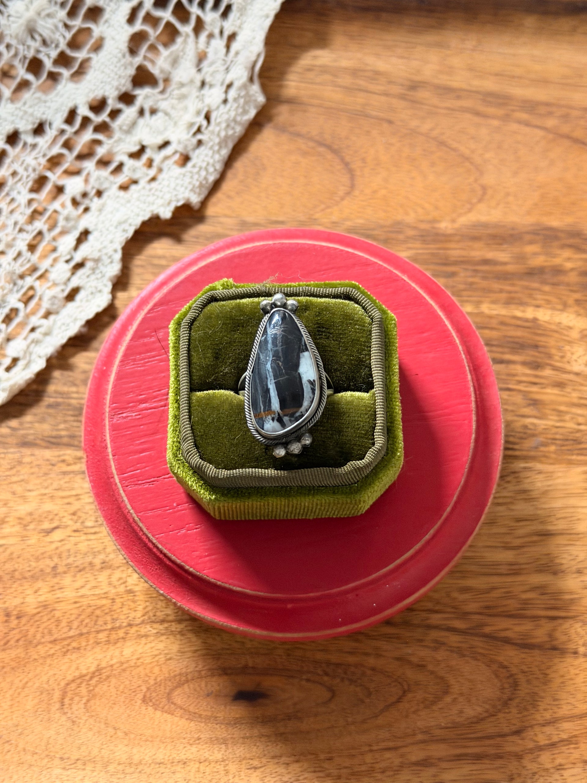 Scott Skeets White Buffalo & Sterling Silver Ring Size 7.75