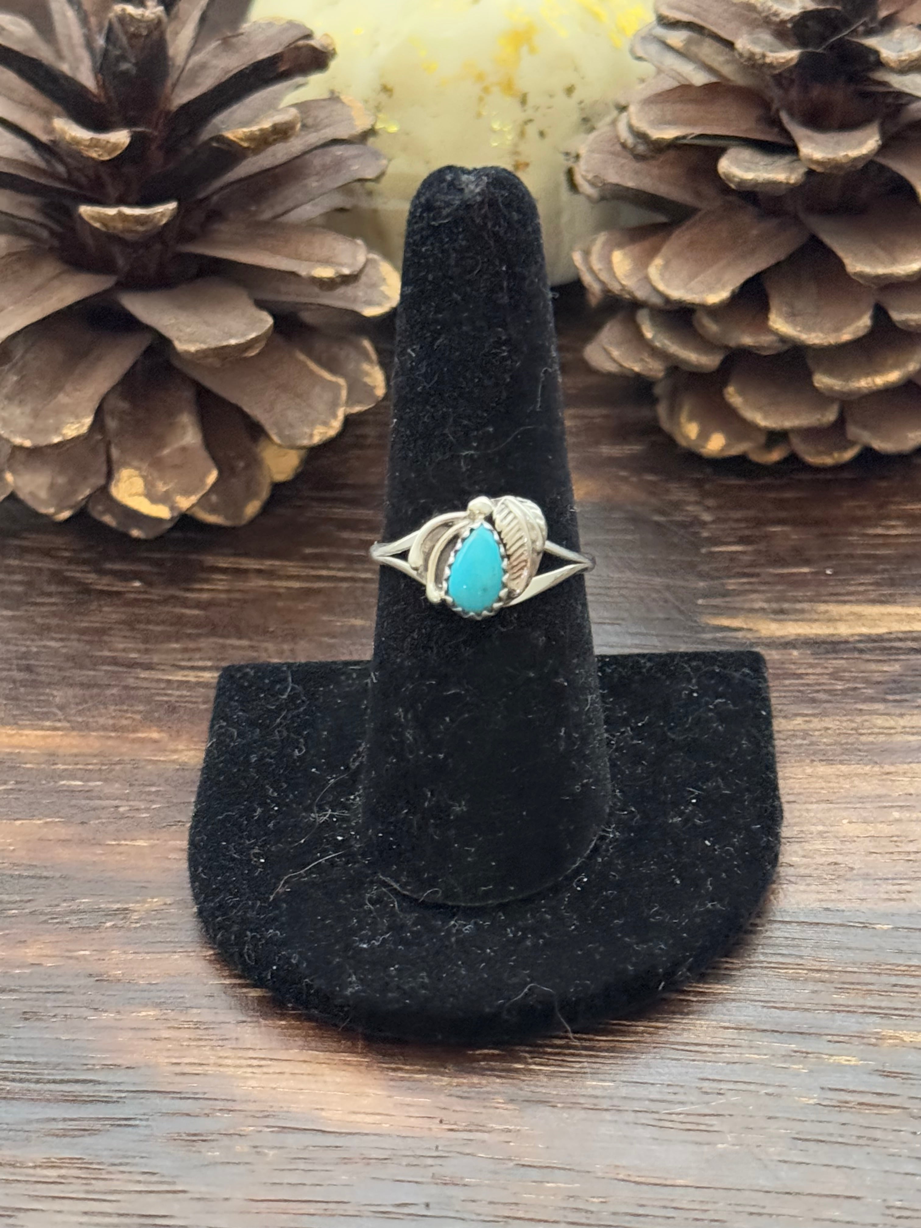 Navajo Made Kingman Turquoise & Sterling Silver Ring