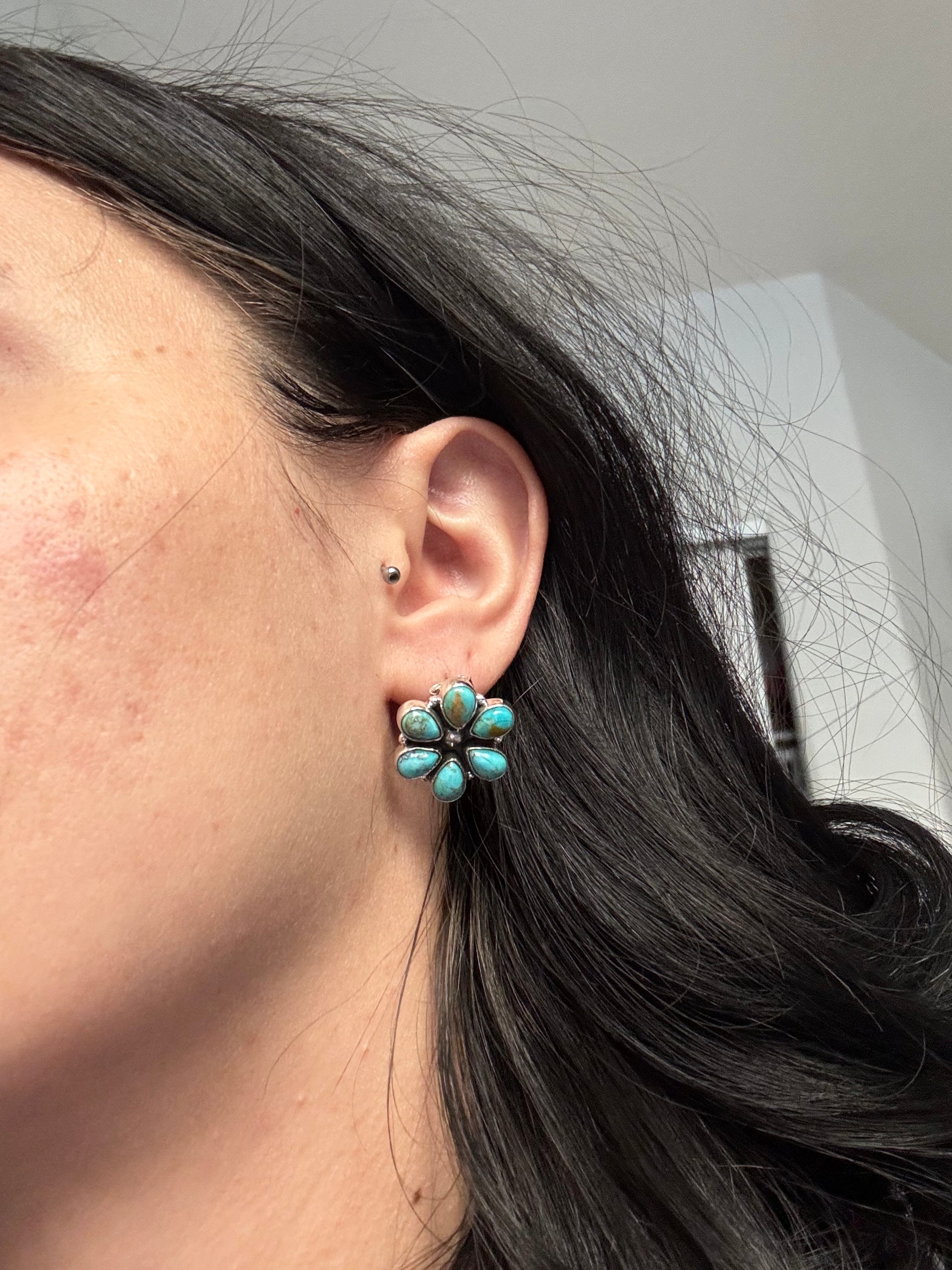 Southwest Handmade Kingman Turquoise & Sterling Silver Post Cluster Earrings