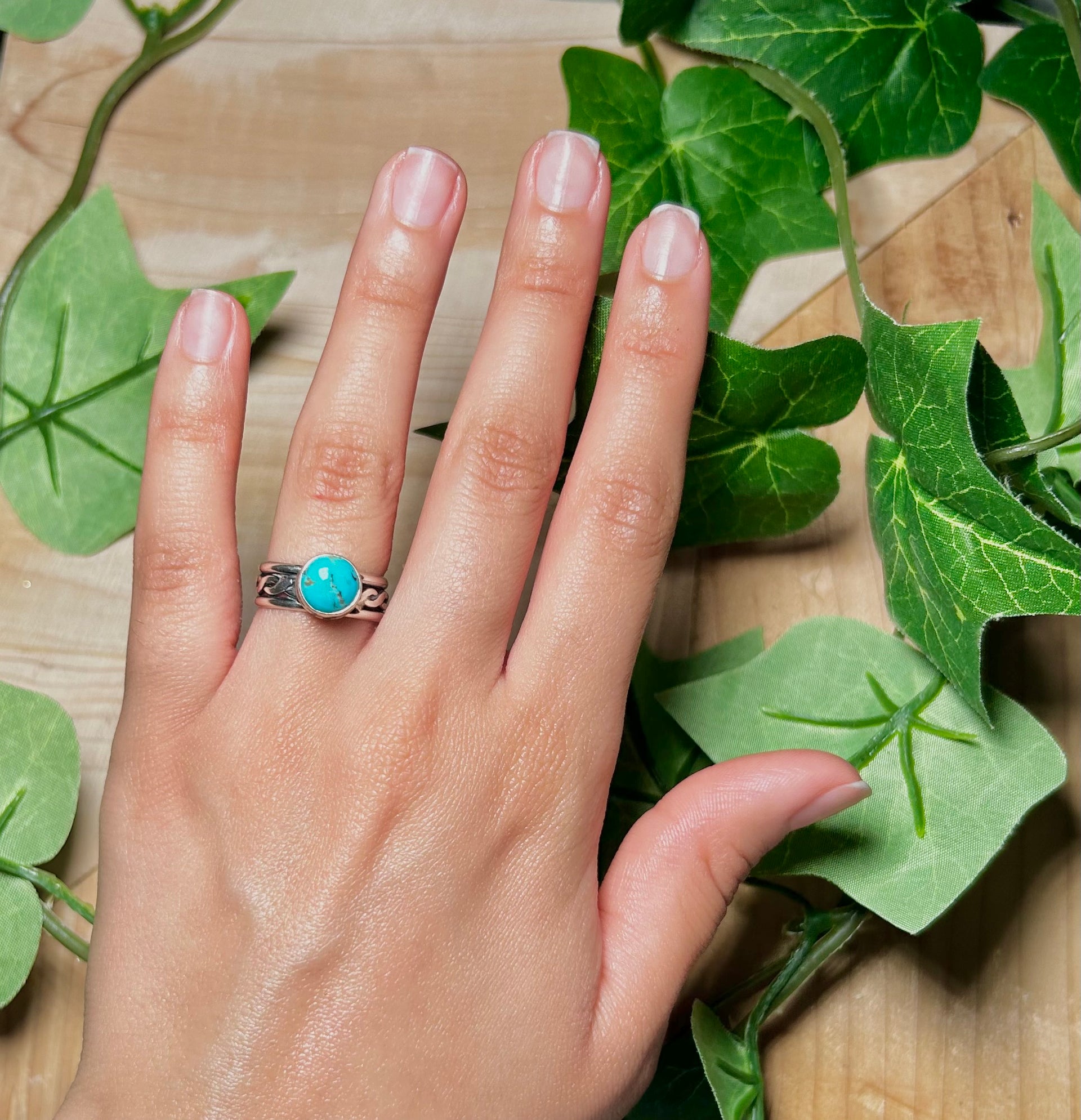 Navajo Made Kingman Turquoise and Sterling Silver Ring Size 5.75