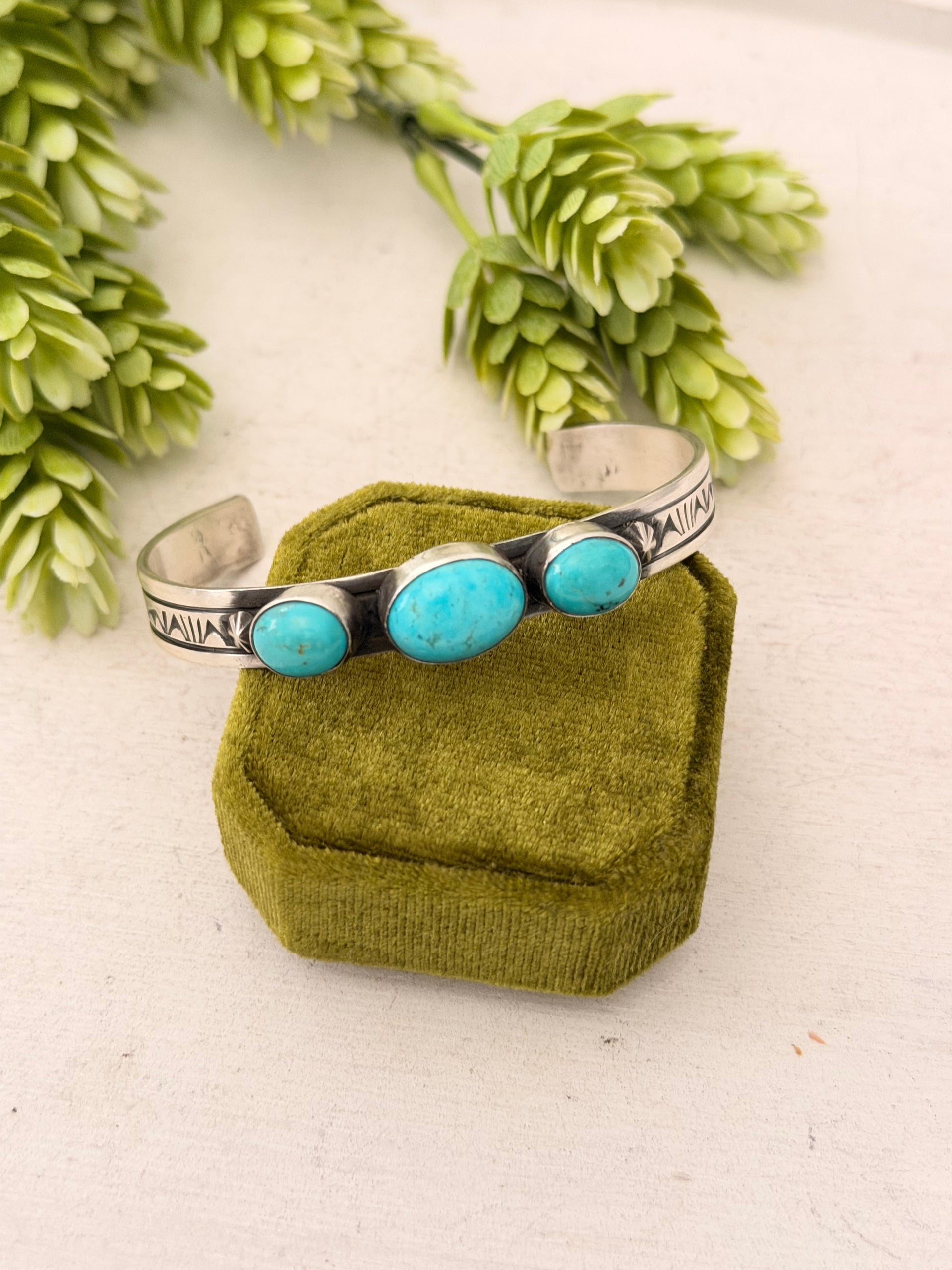 Navajo Made Kingman Turquoise & Sterling Silver Cuff Bracelet