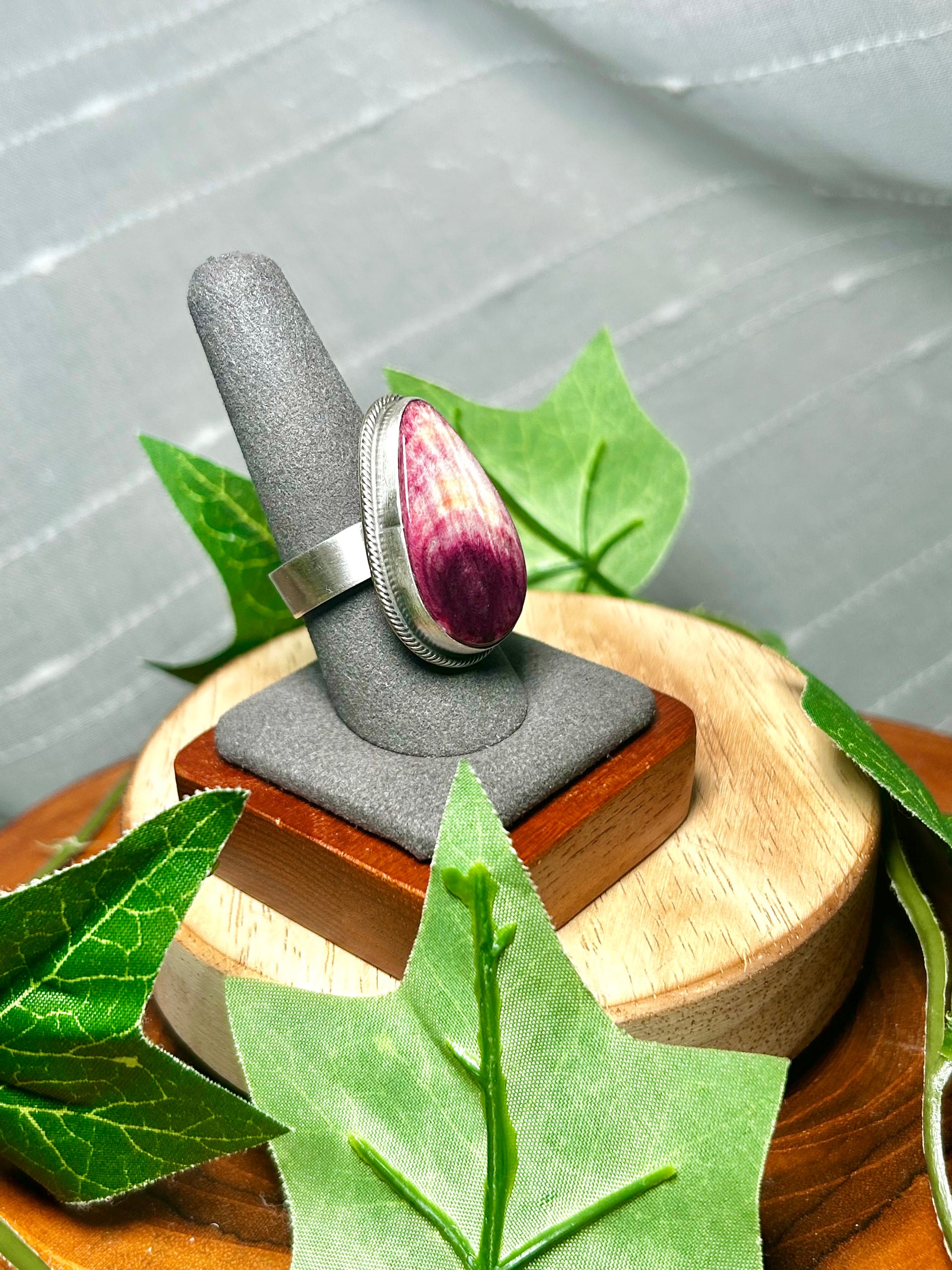 Antionette Martinez Purple Spiny Oyster & Sterling Silver Adjustable Ring