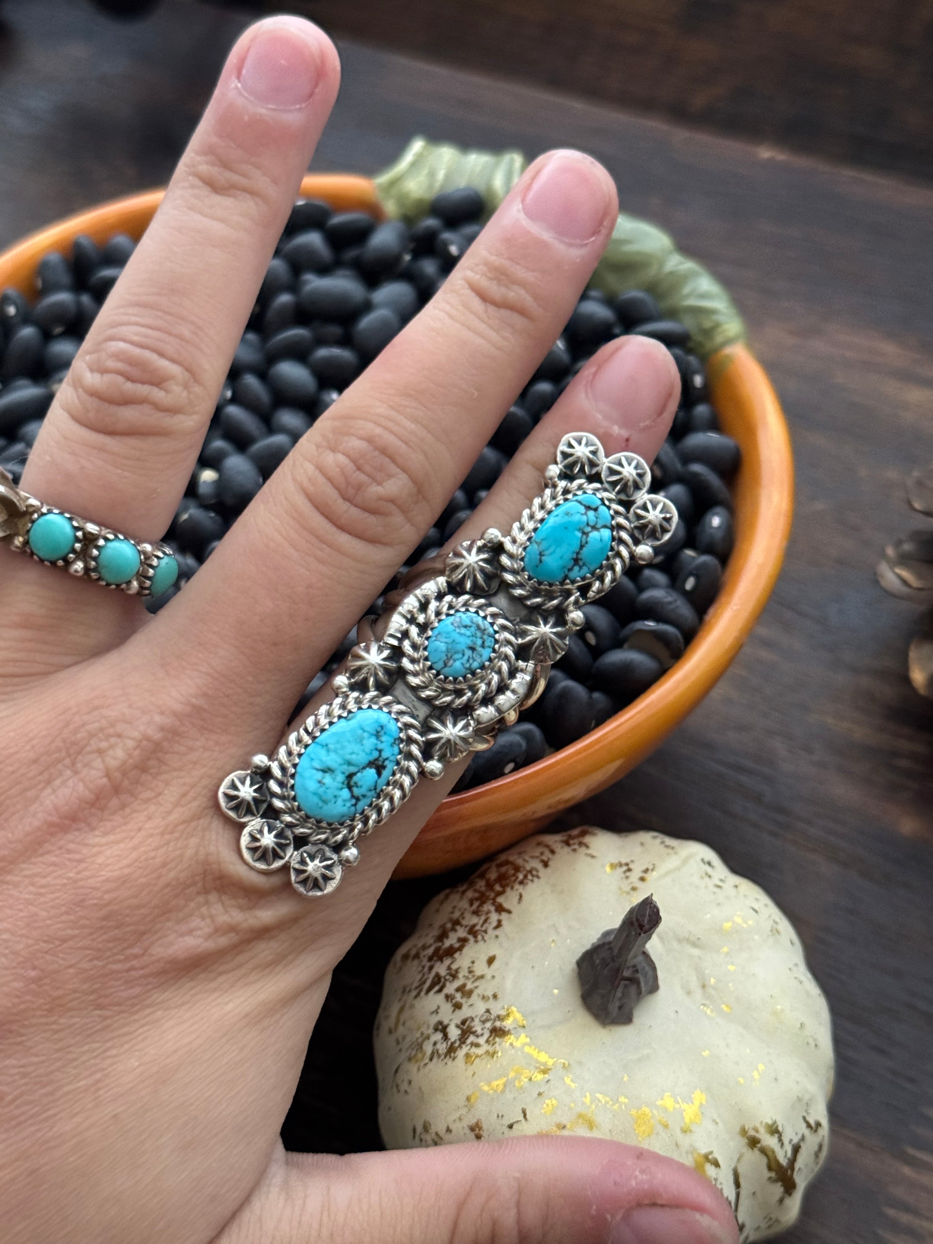 Navajo Made Kingman Turquoise & Sterling Silver Ring Size 7.5