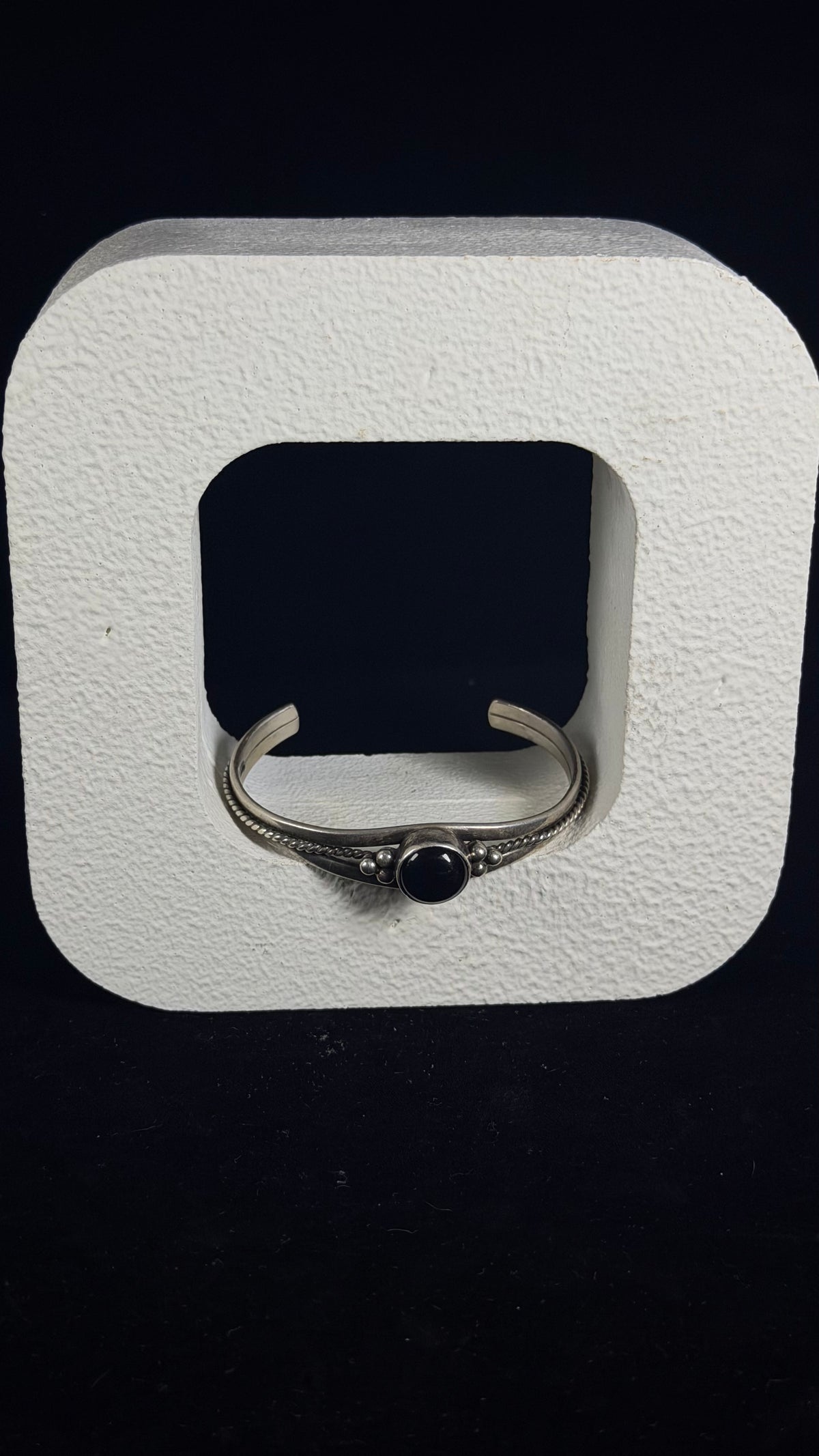 Old Pawn Navajo Made Onyx & Sterling Silver Cuff Bracelet