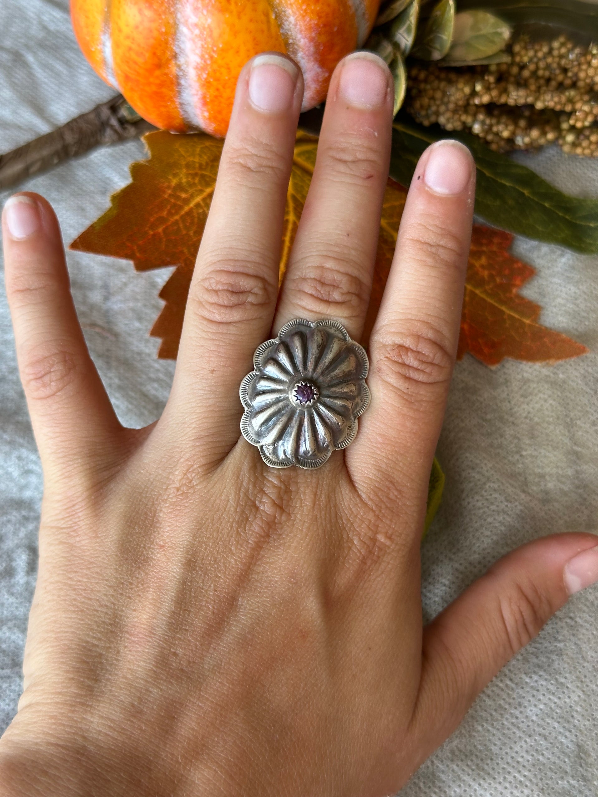 Navajo Made Purple Spiny Oyster & Sterling Silver Concho Ring Size 7.75