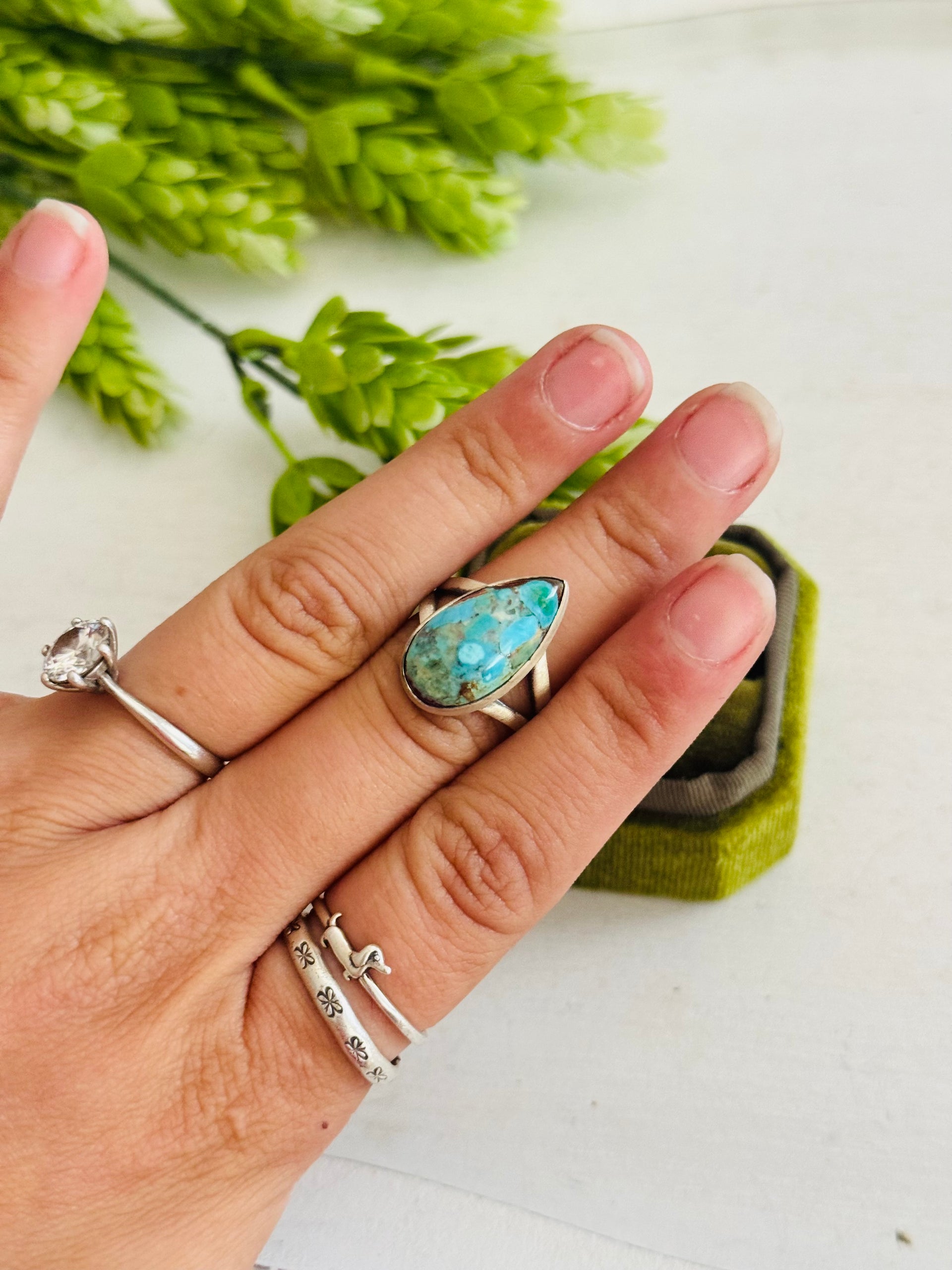 Southwest Made Mohave Turquoise & Sterling Sliver Ring Size 7