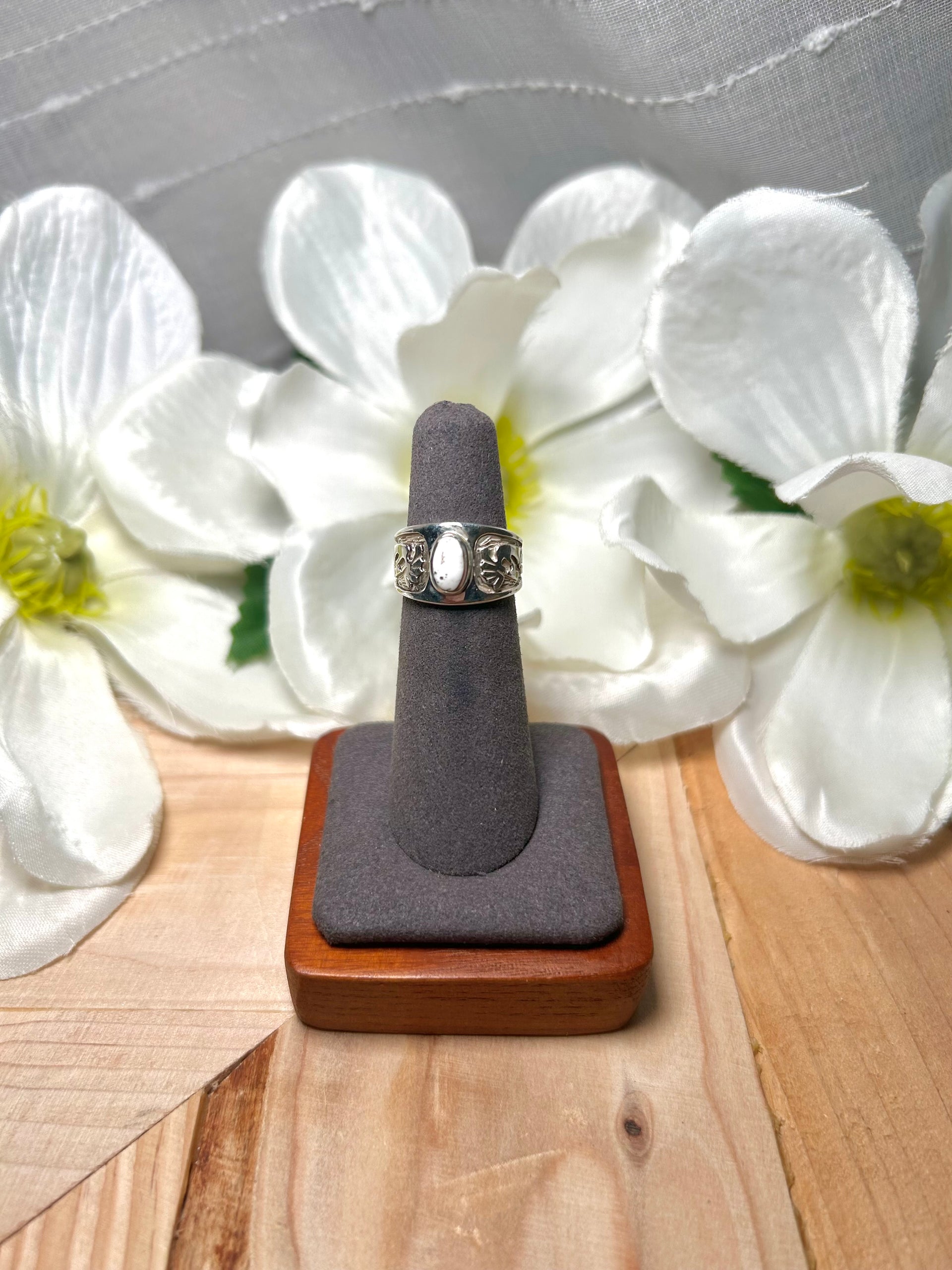 Navajo Made White Buffalo & Sterling Silver Ring Size 5