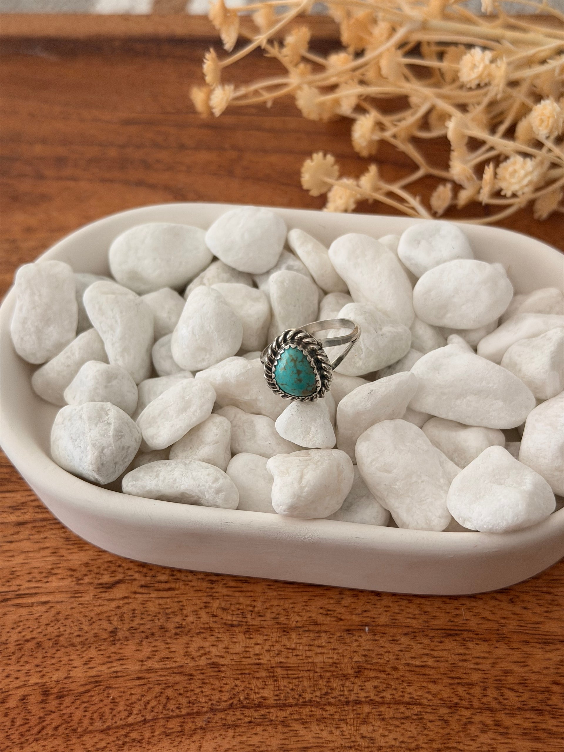 Navajo Made Kingman Turquoise & Sterling Silver Ring Size 7.5