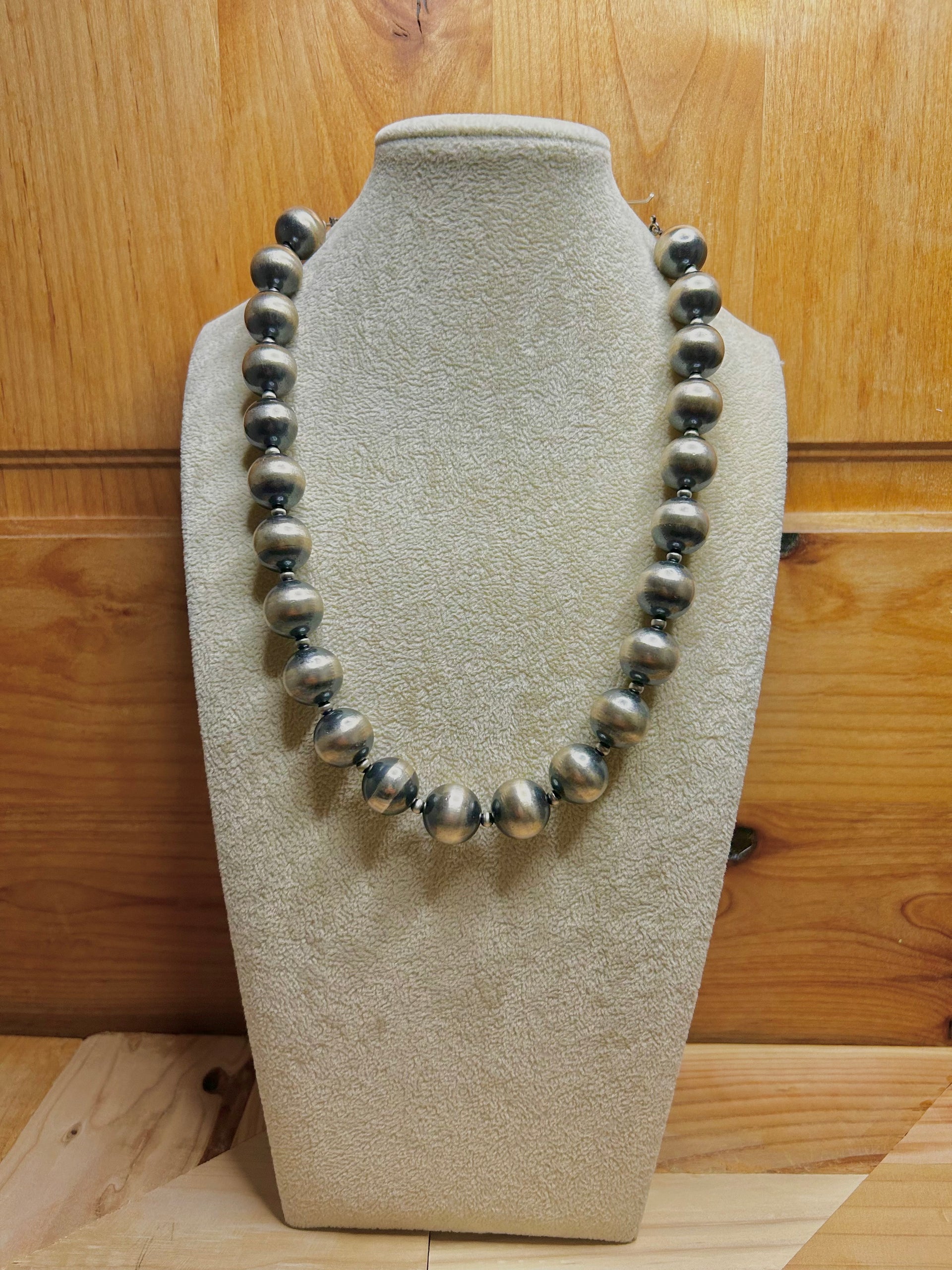 Southwest Handmade Sterling Silver Graduated Pearl Necklace