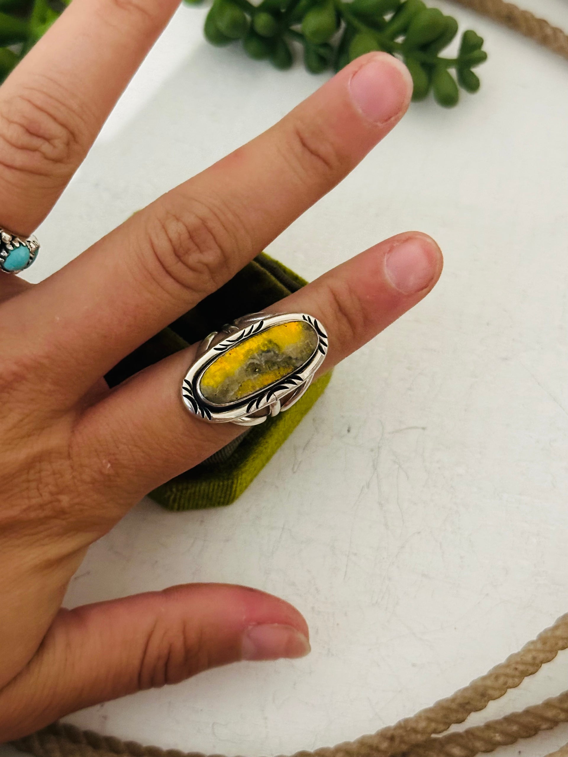 Navajo Made Bb Agate & Sterling Silver Ring Size 5.75