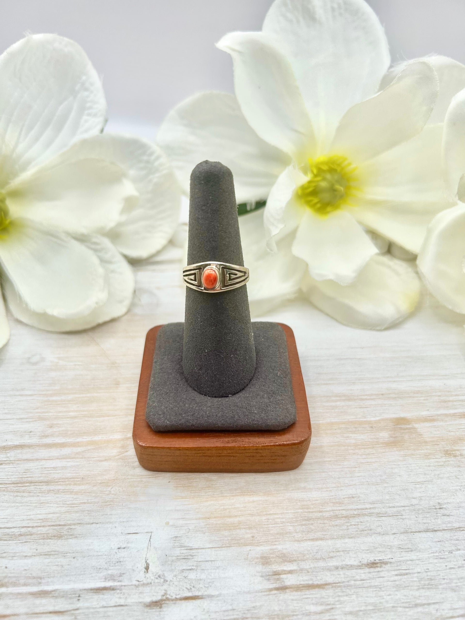 Julins Burbank Spiny Oyster & Sterling Silver Ring Size 6.75