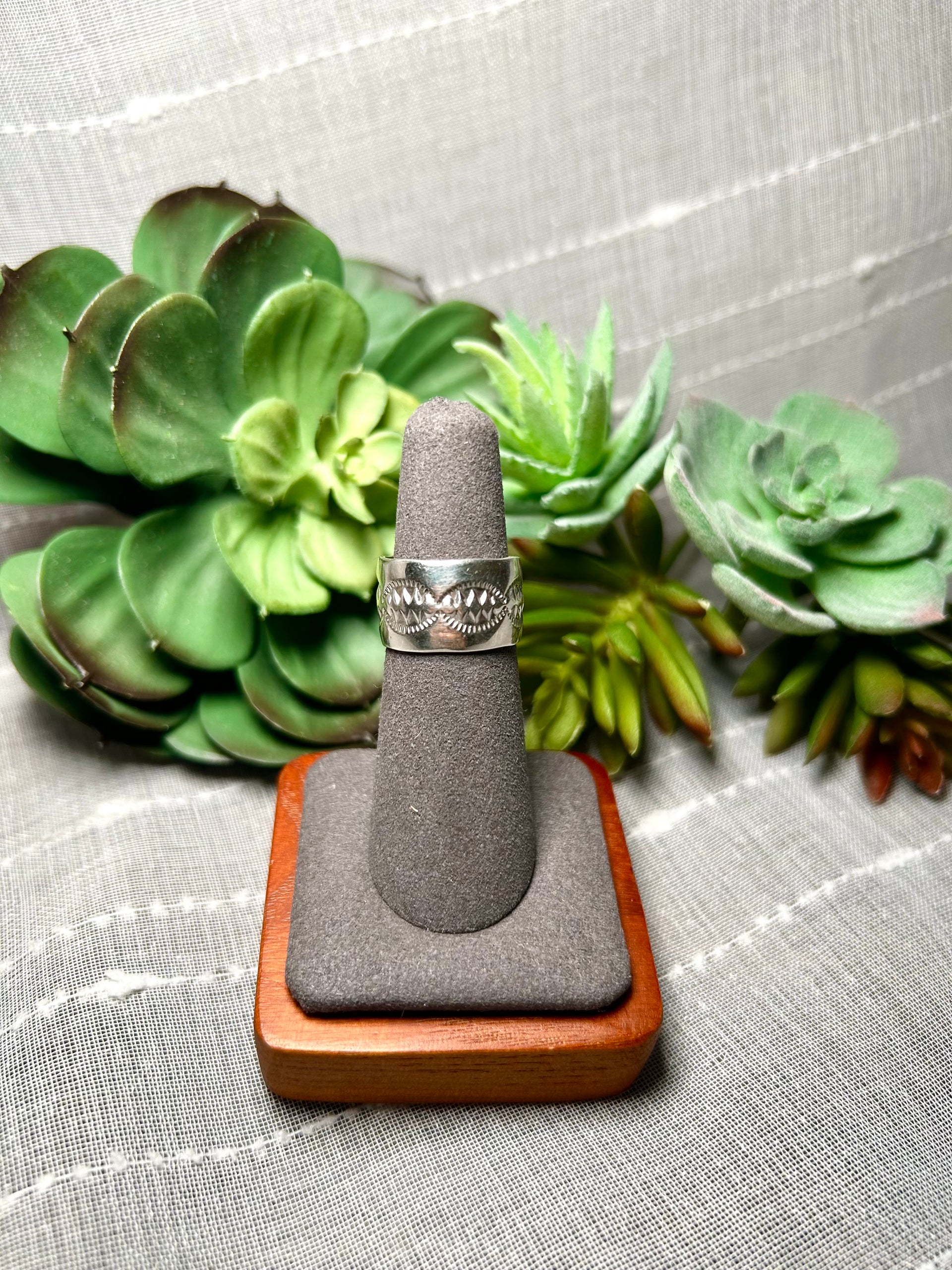 Navajo Made Sterling Silver Ring Size 5.75