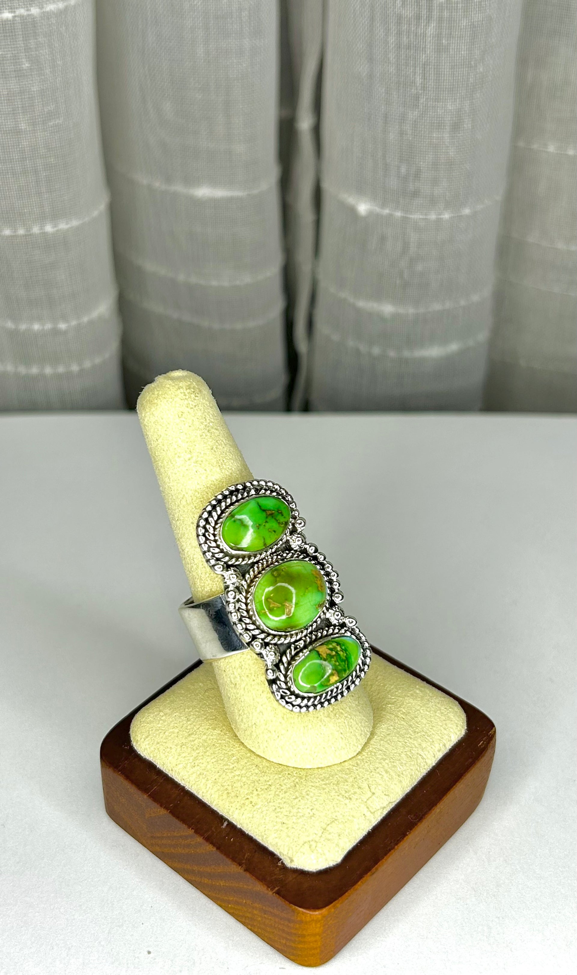 Southwest Made Sonoran Mountain Turquoise & Sterling Sliver Cluster Ring Size 9