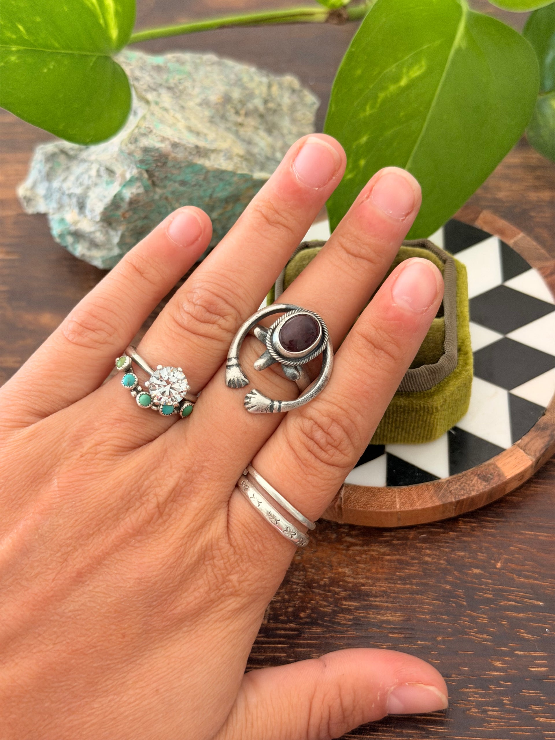 Navajo Made Purple Spiny Oyster & Sterling Silver Naja Ring Size 8