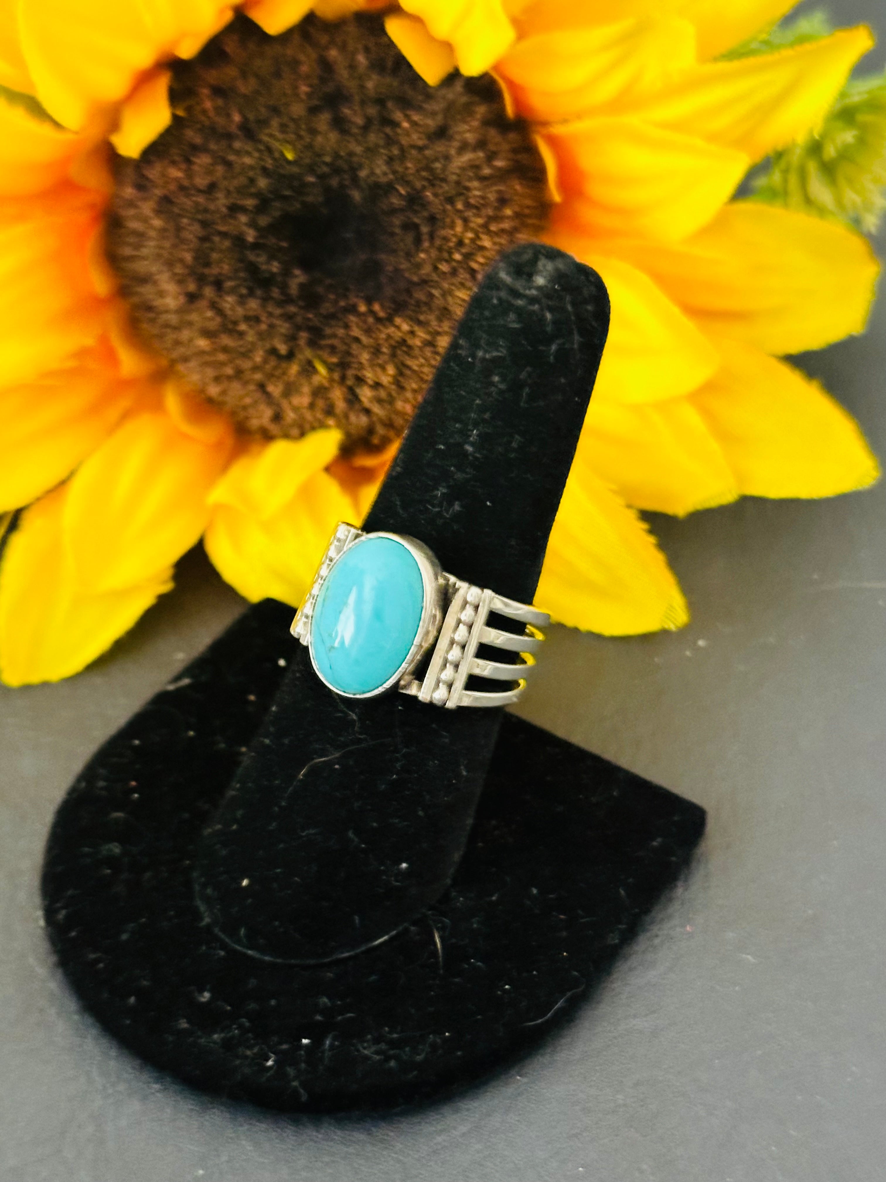 Navajo Handmade Kingman Turquoise & Sterling Silver Ring