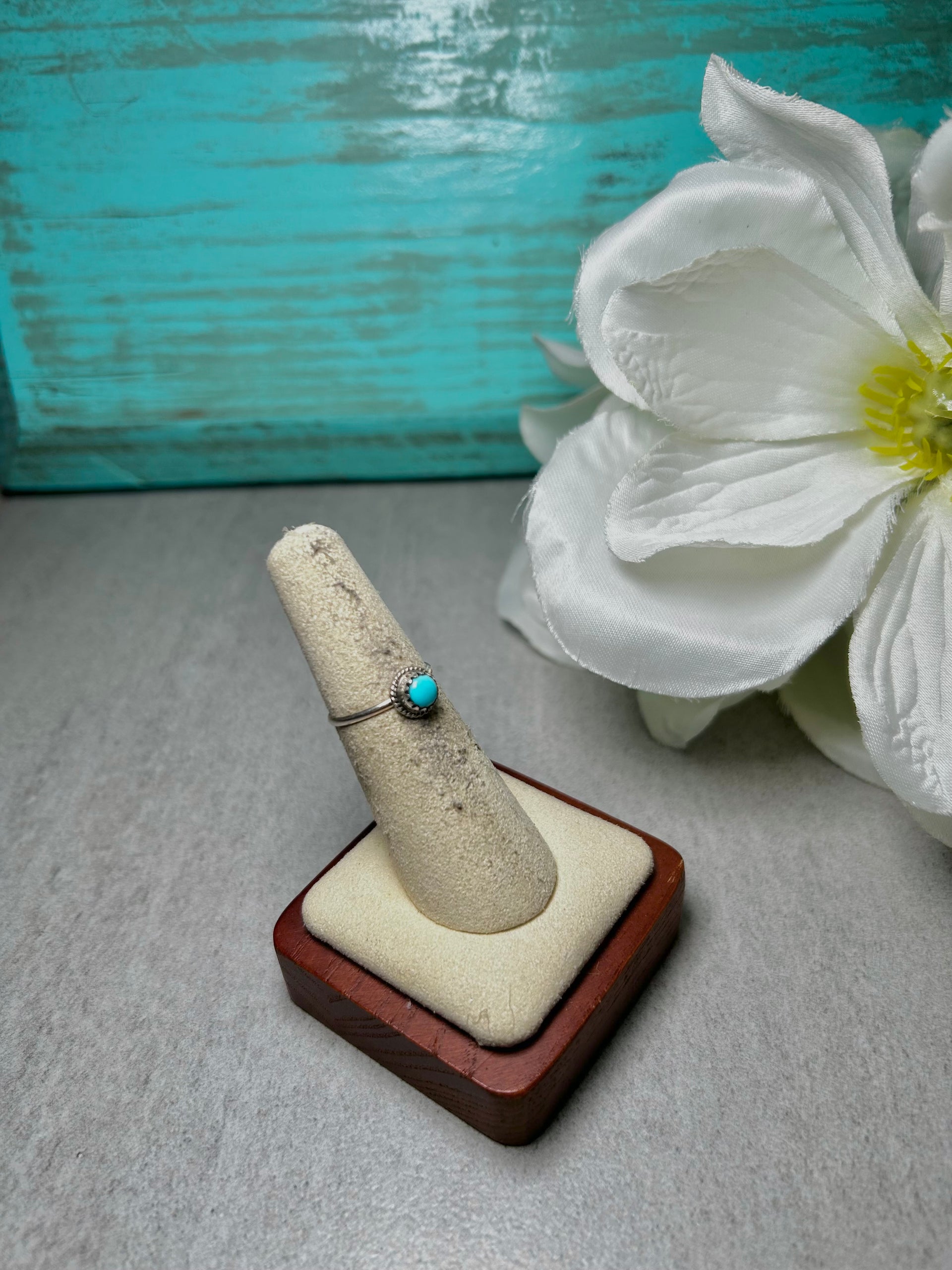 Navajo Made Kingman Turquoise & Sterling Silver Ring