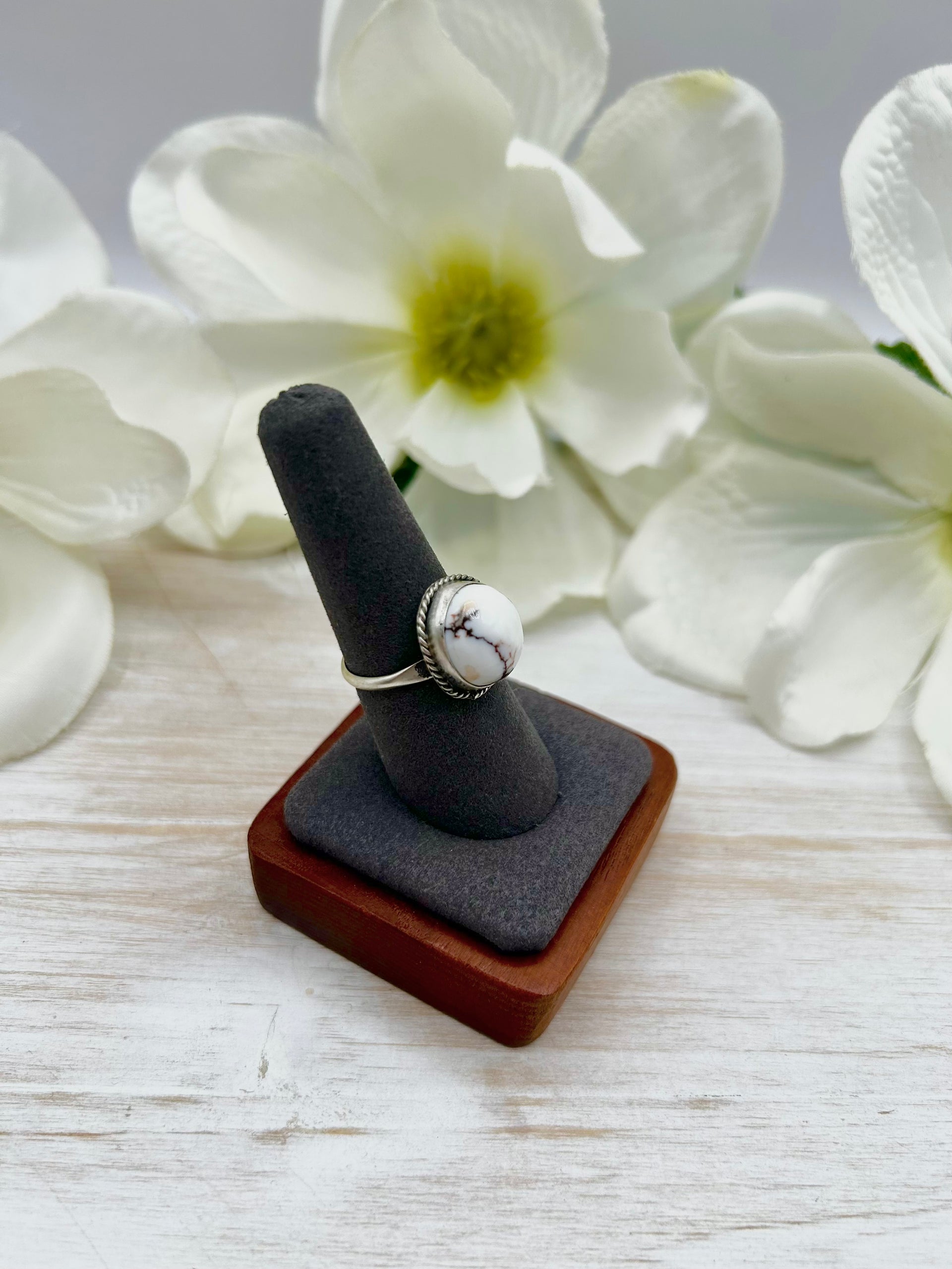 Navajo Made Wild Horse & Sterling Silver Ring Size 8