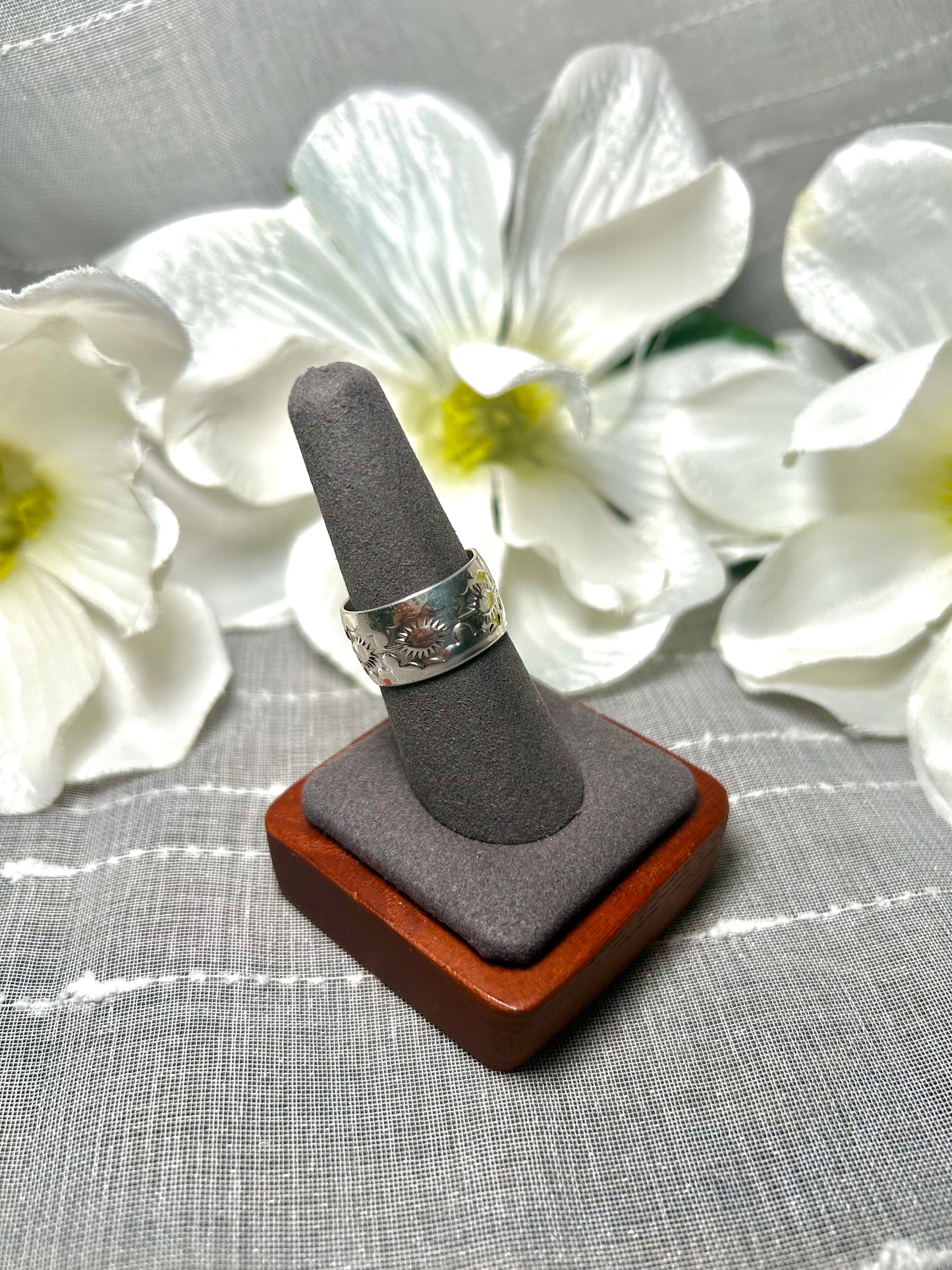 Navajo Sterling Silver Ring Size 8