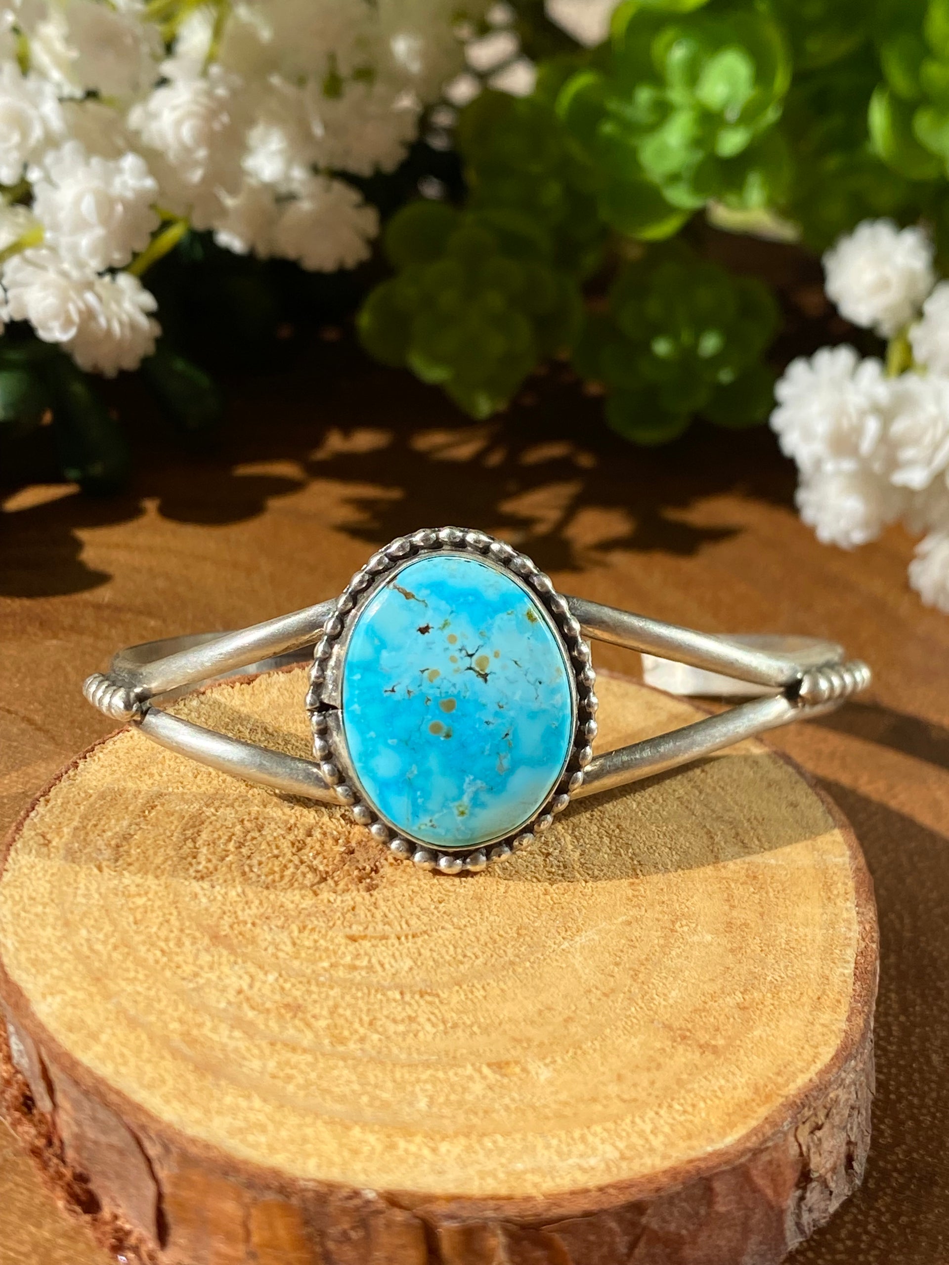Navajo Handmade Kingman Turquoise & Sterling Silver Cuff Bracelet