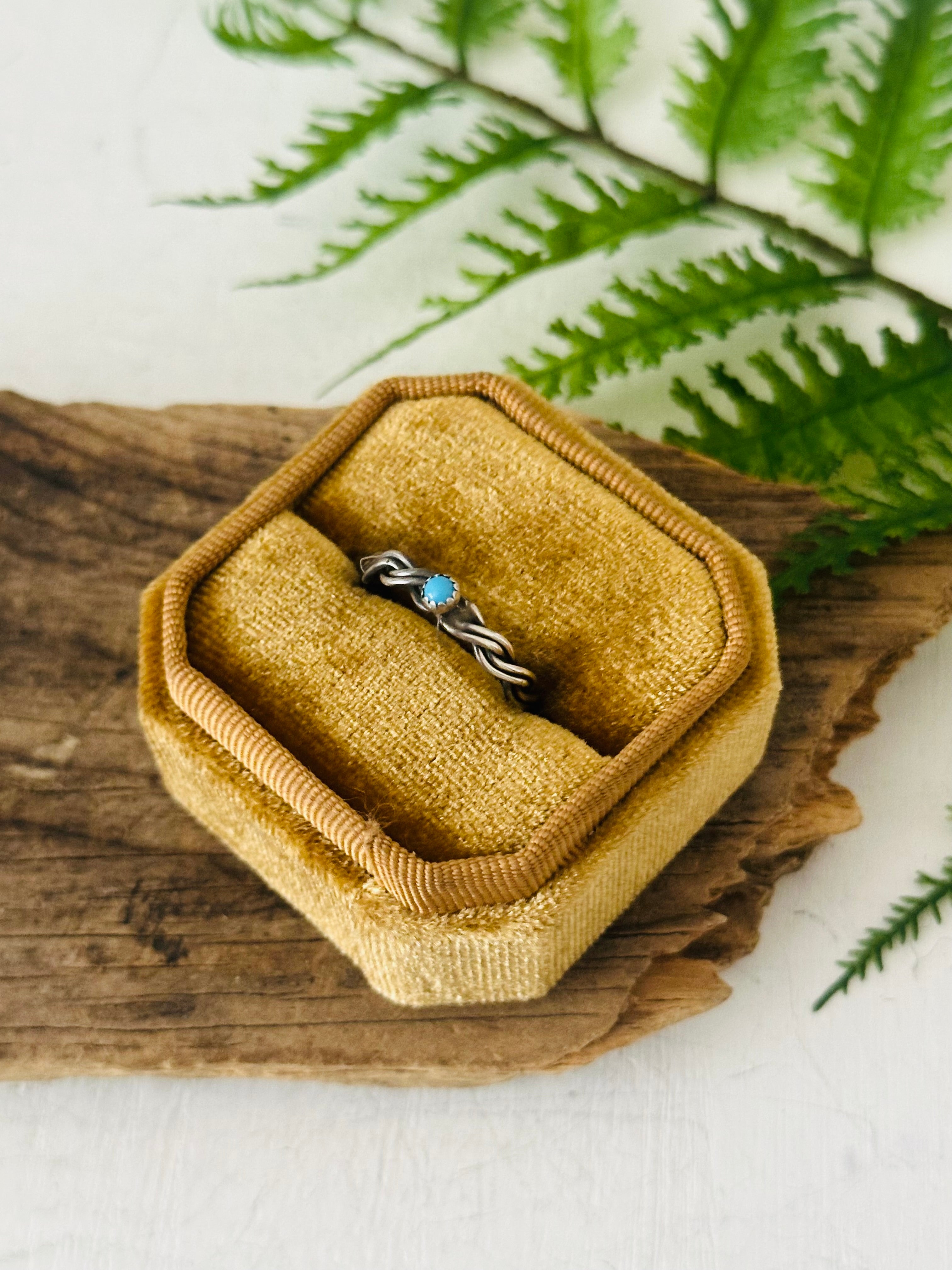 Navajo Made Kingman Turquoise & Sterling Silver Ring