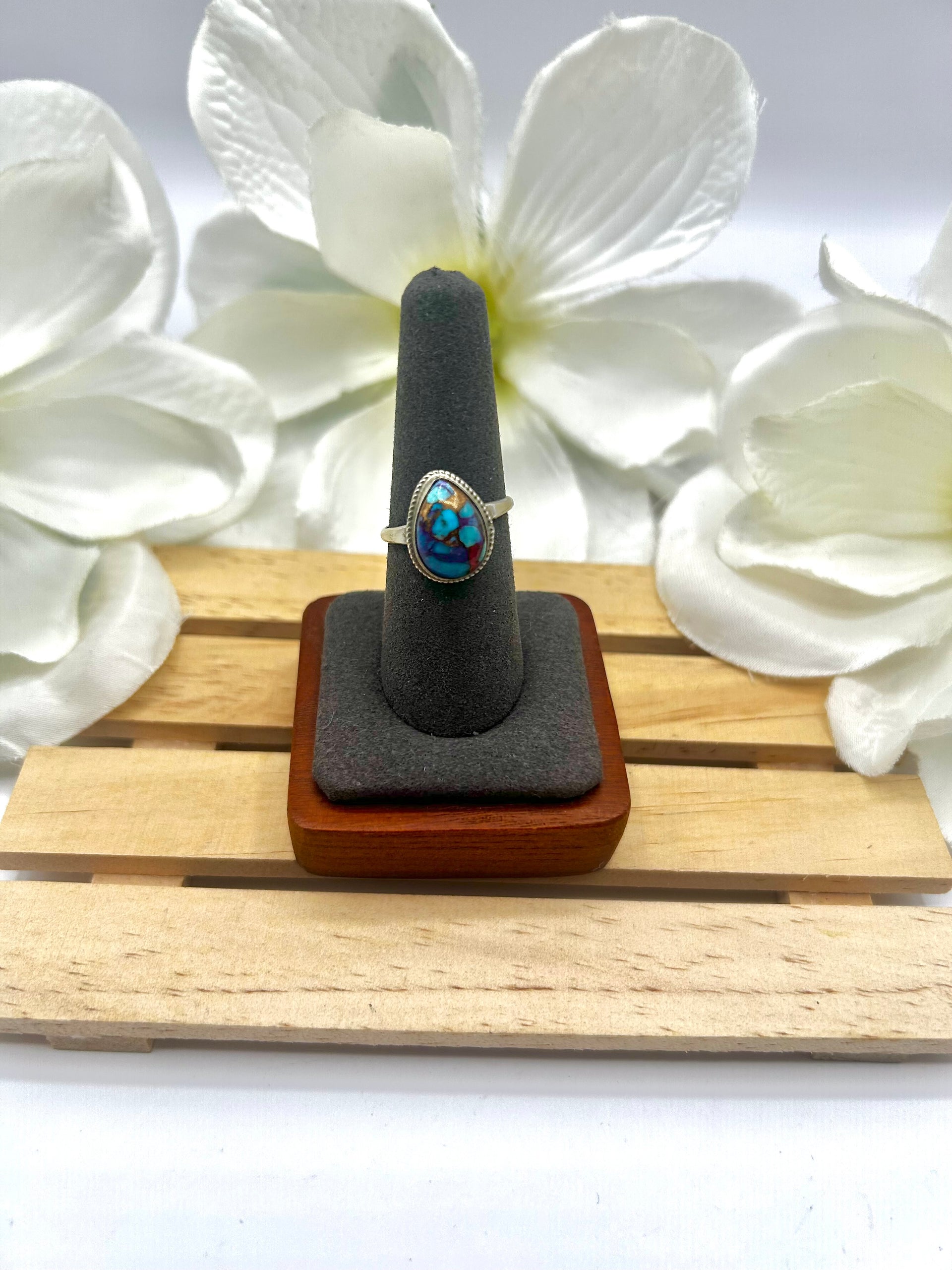 Navajo Made Mohave Turquoise & Sterling Silver Ring Size 8.5