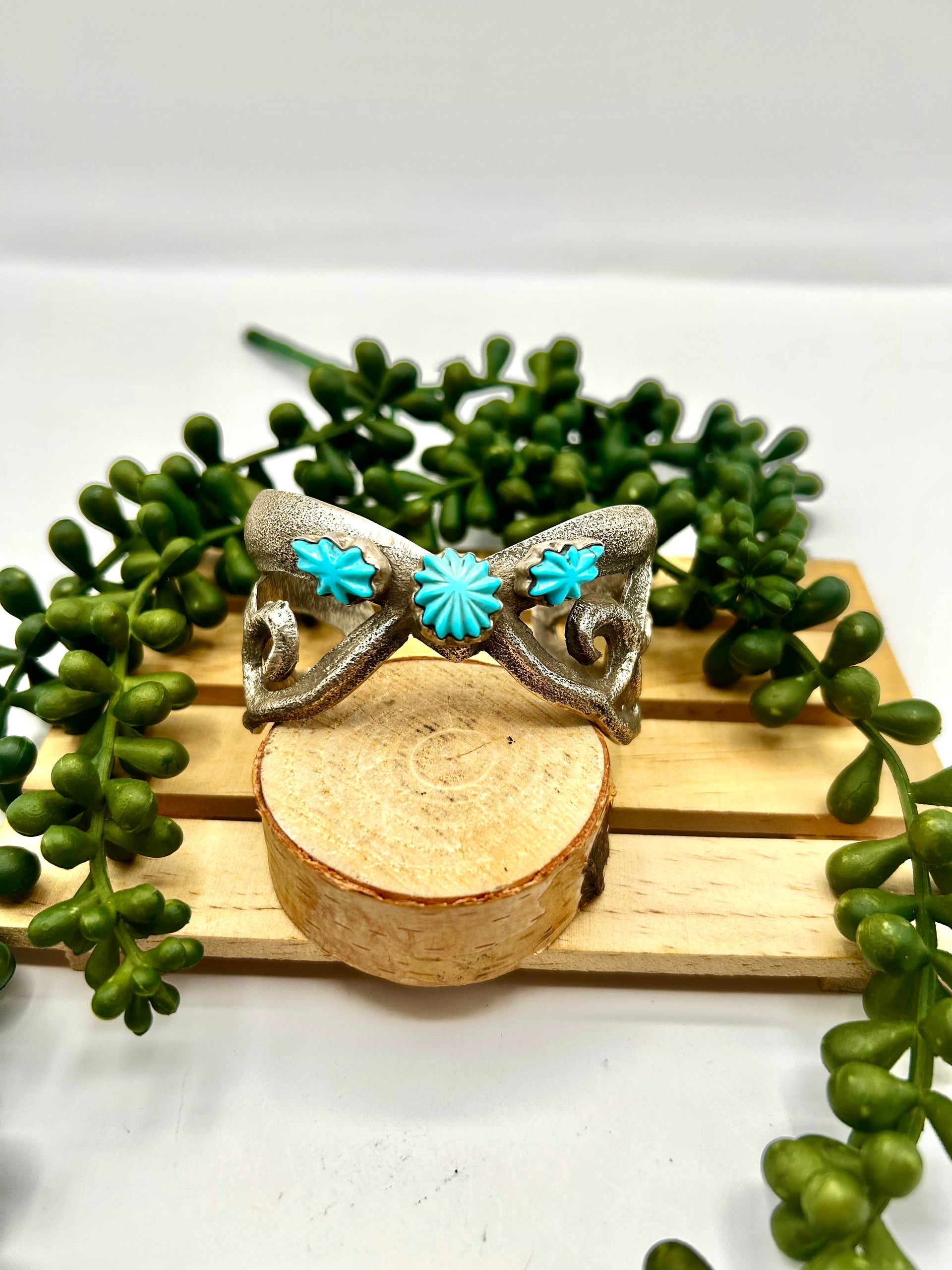 Navajo Made Kingman Turquoise & Sterling Silver Cuff Bracelet