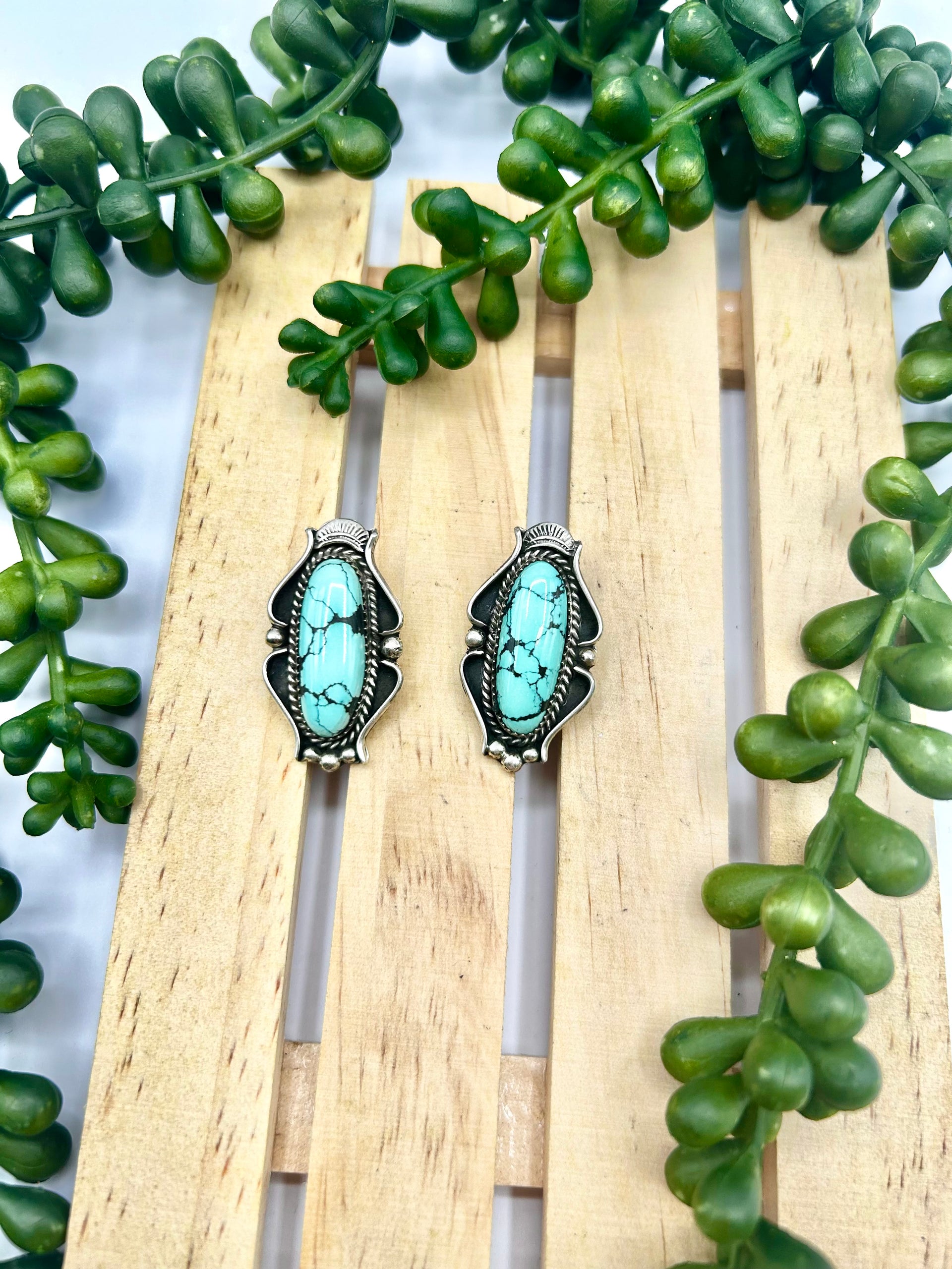 Old Pawn Navajo Made Hubei Turquoise & Sterling Silver Clip On Earrings
