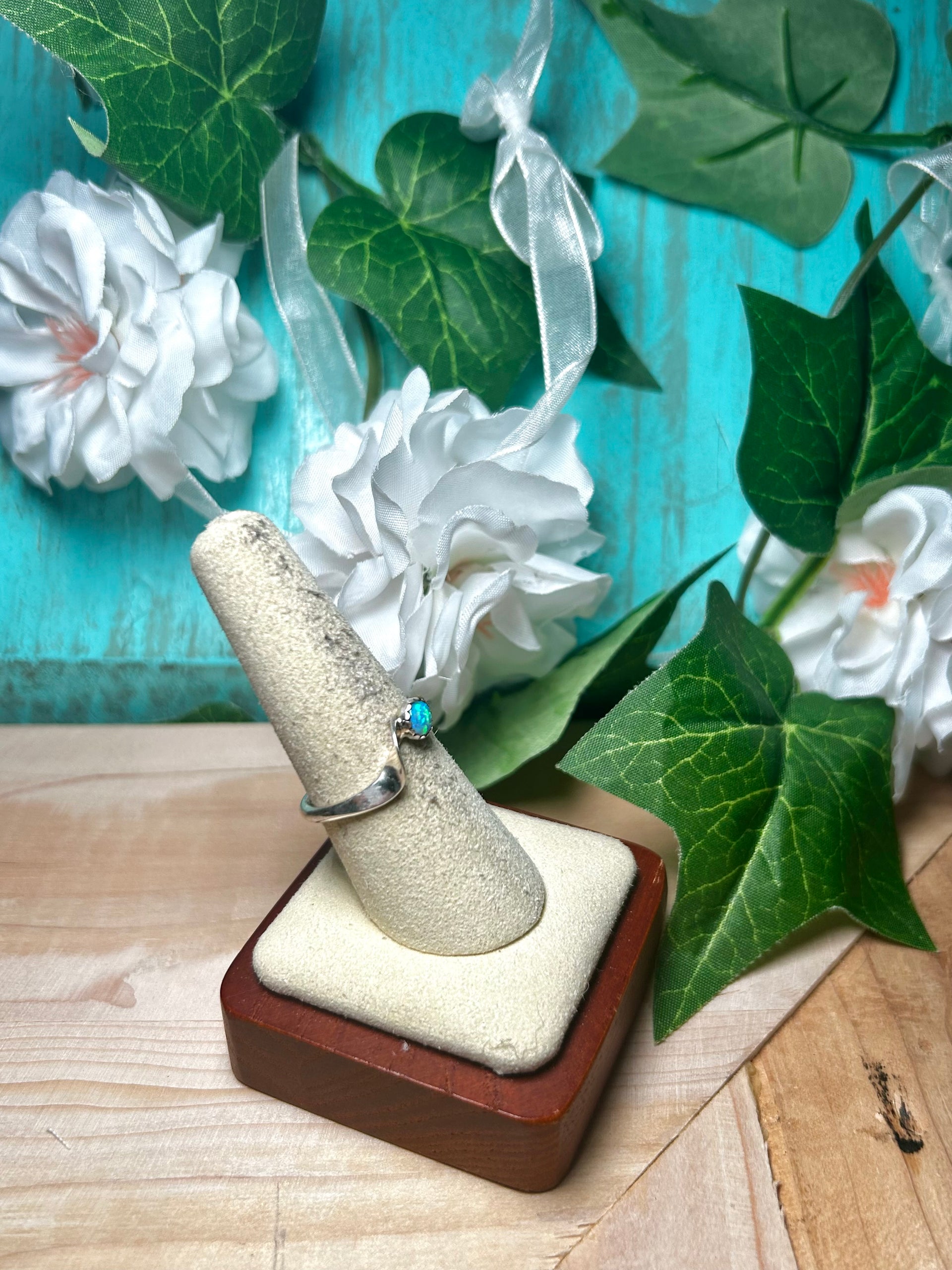 Navajo Made Opal & Sterling Silver Ring Size 8.25