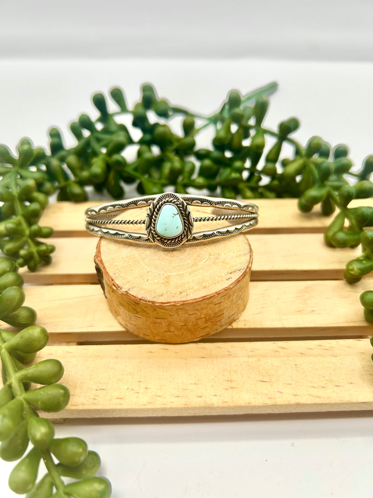 Old Pawn Navajo Royston Turquoise & Sterling Silver Cuff Bracelet