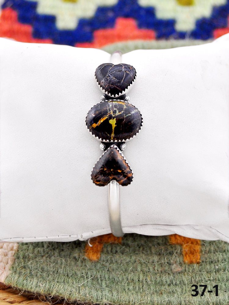 Southwest Handmade Black jack & Sterling Silver Cuff Bracelet