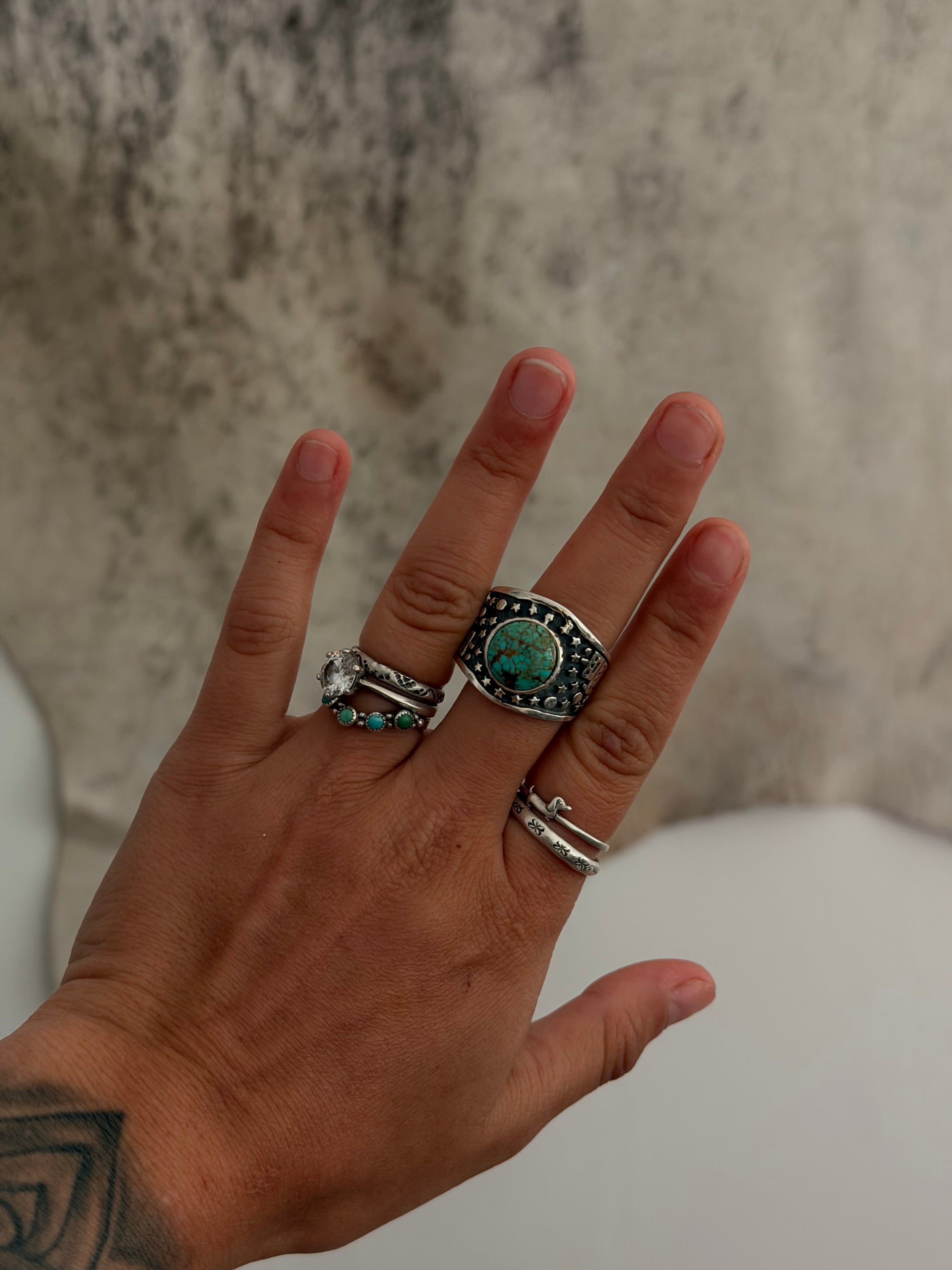 Navajo Made Kingman Turquoise & Sterling Silver Ring Size 12