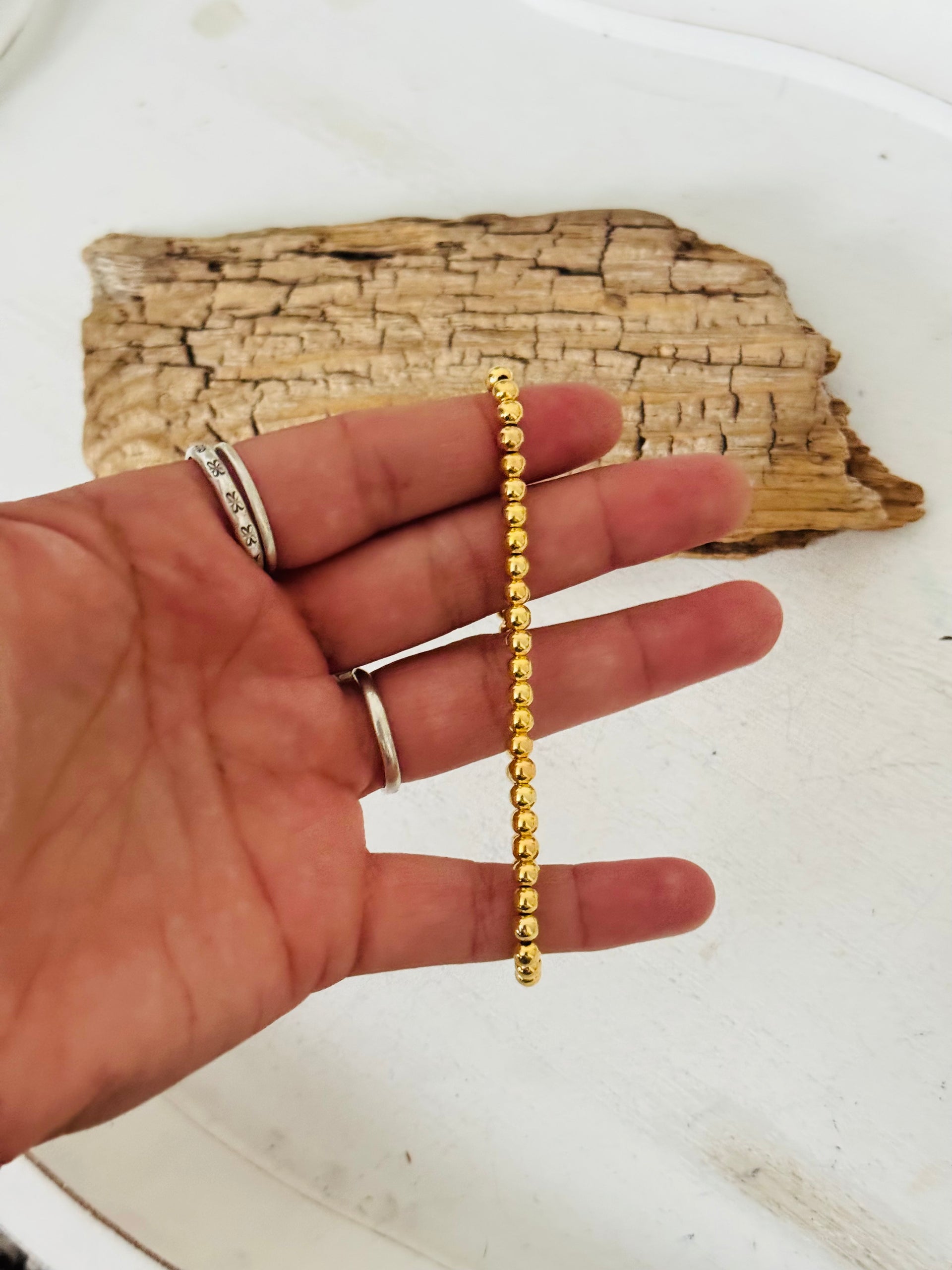 Navajo Strung 18 K Gold Plated Sterling Silver Graduated Beaded Pearl Stretch Bracelet