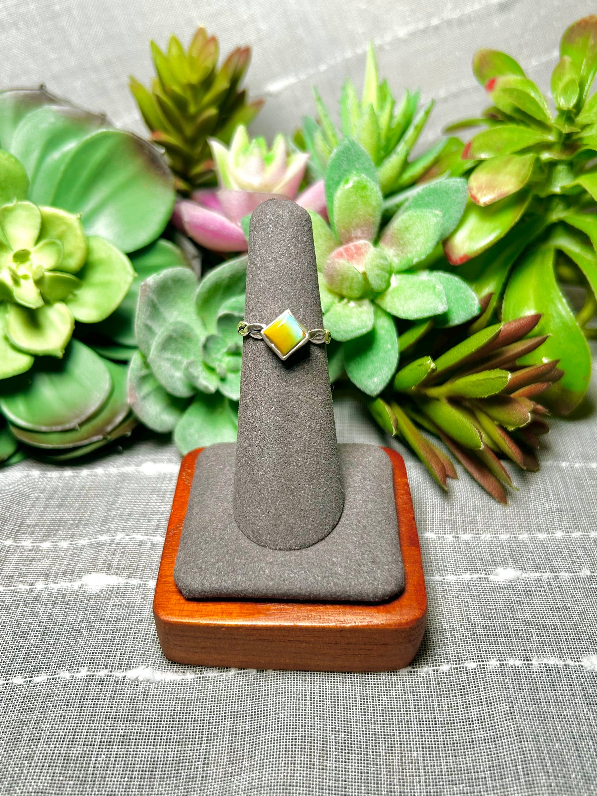 Navajo Made Kingman Turquoise & Sterling Silver Ring Size 5