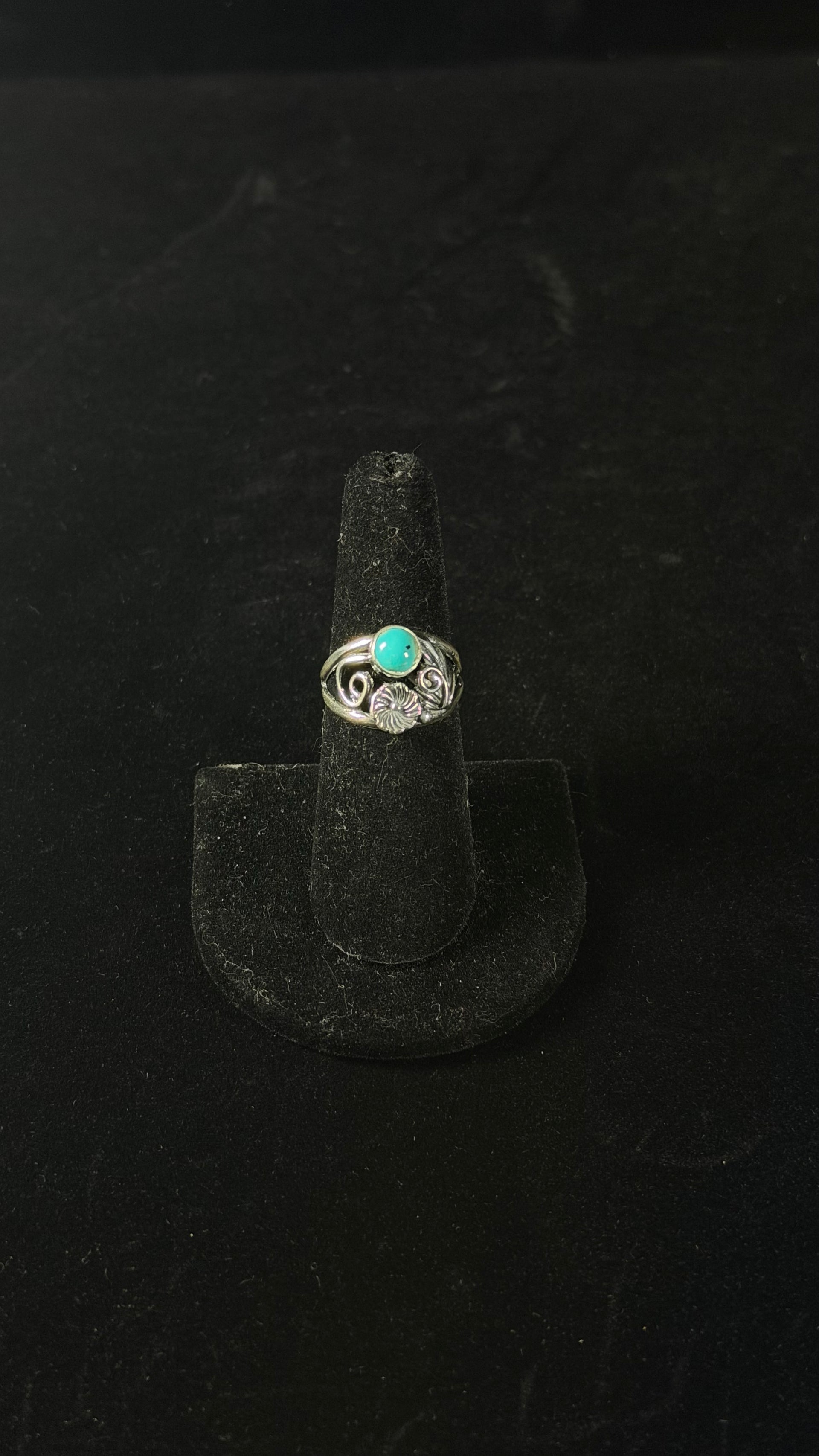 Navajo Made Kingman Turquoise & Sterling Silver Ring