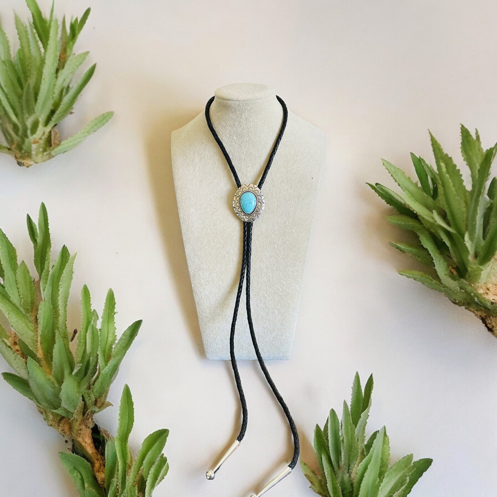 Navajo Made Kingman Turquoise & Sterling Silver Necklace Bolo