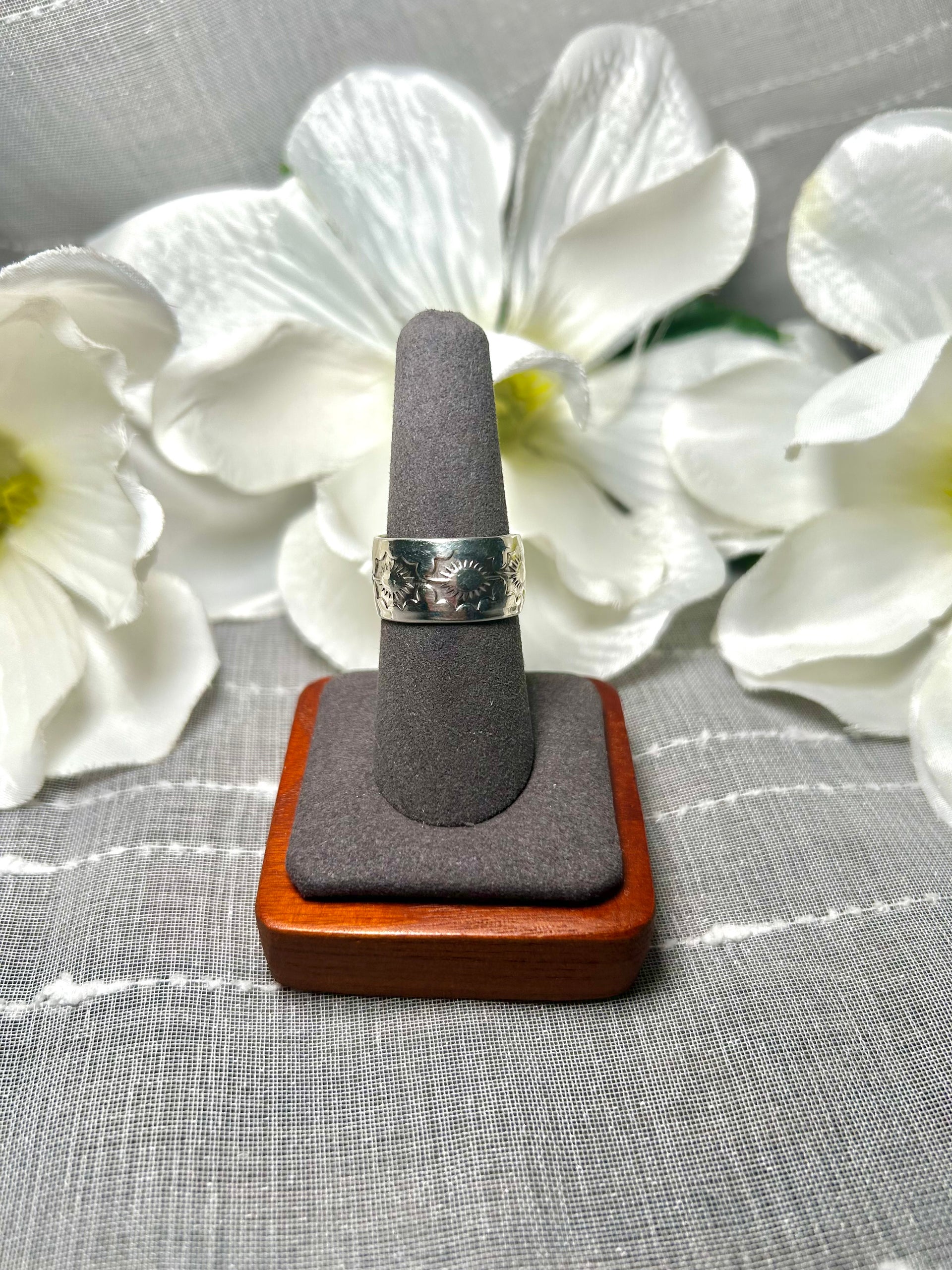 Navajo Sterling Silver Ring Size 8