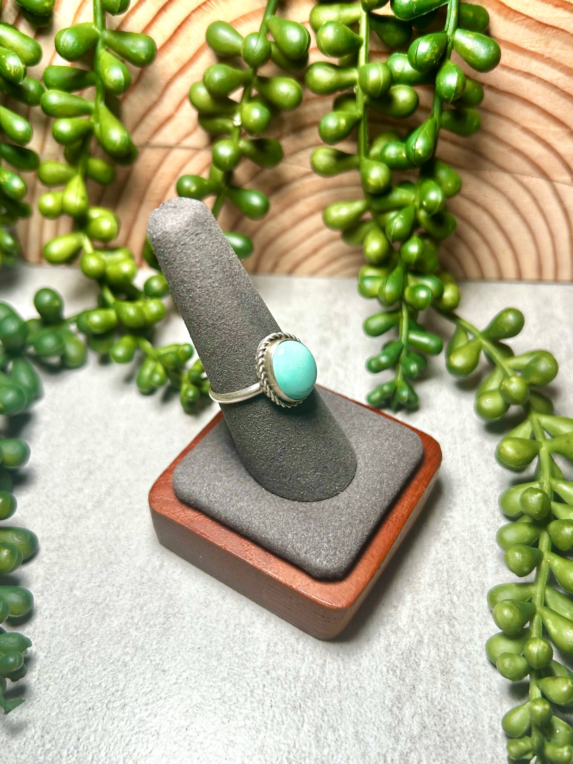 Navajo Made Kingman Turquoise & Sterling Silver Ring Size 8