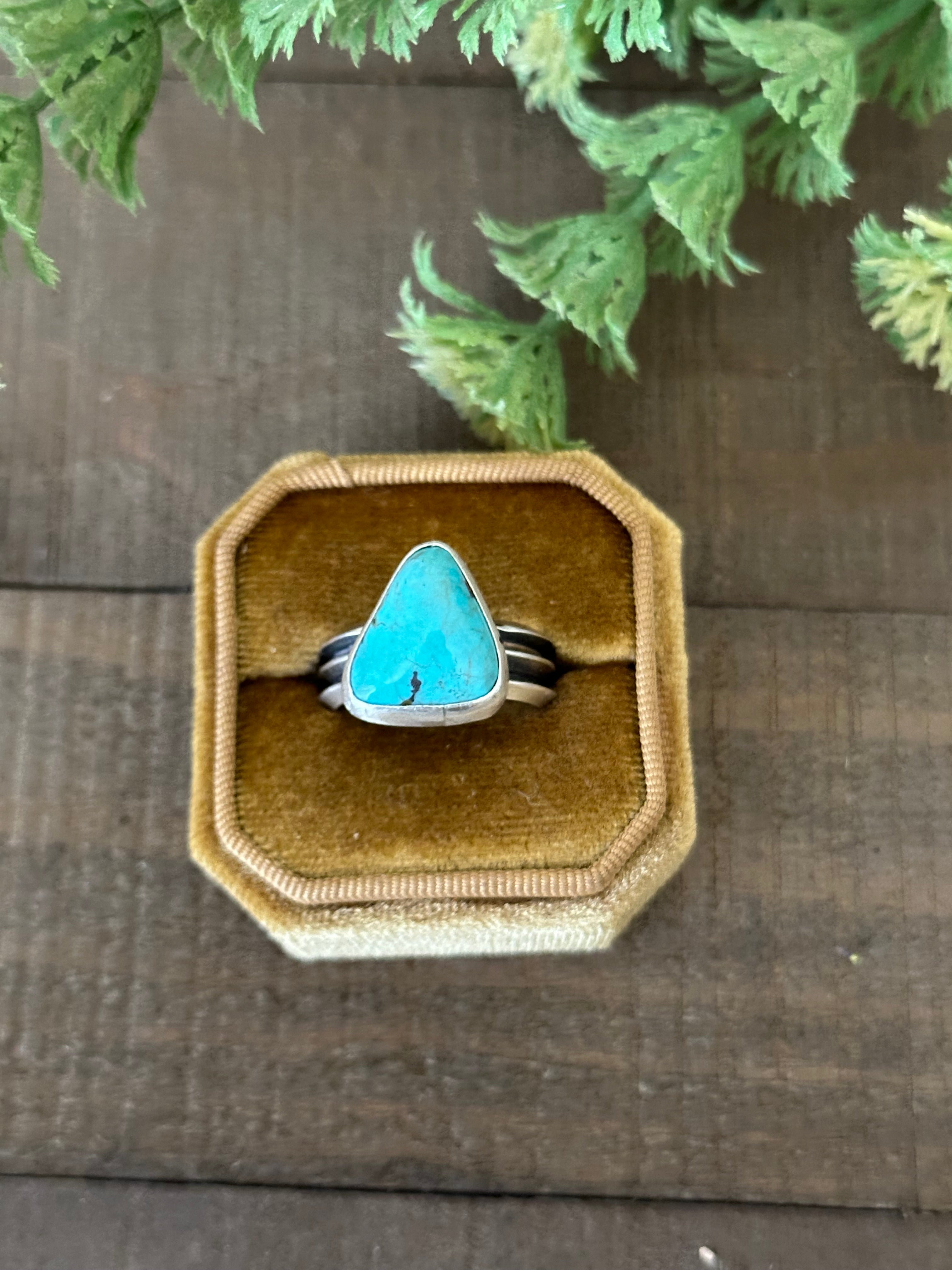 Navajo Made Kingman Turquoise & Sterling Silver Ring