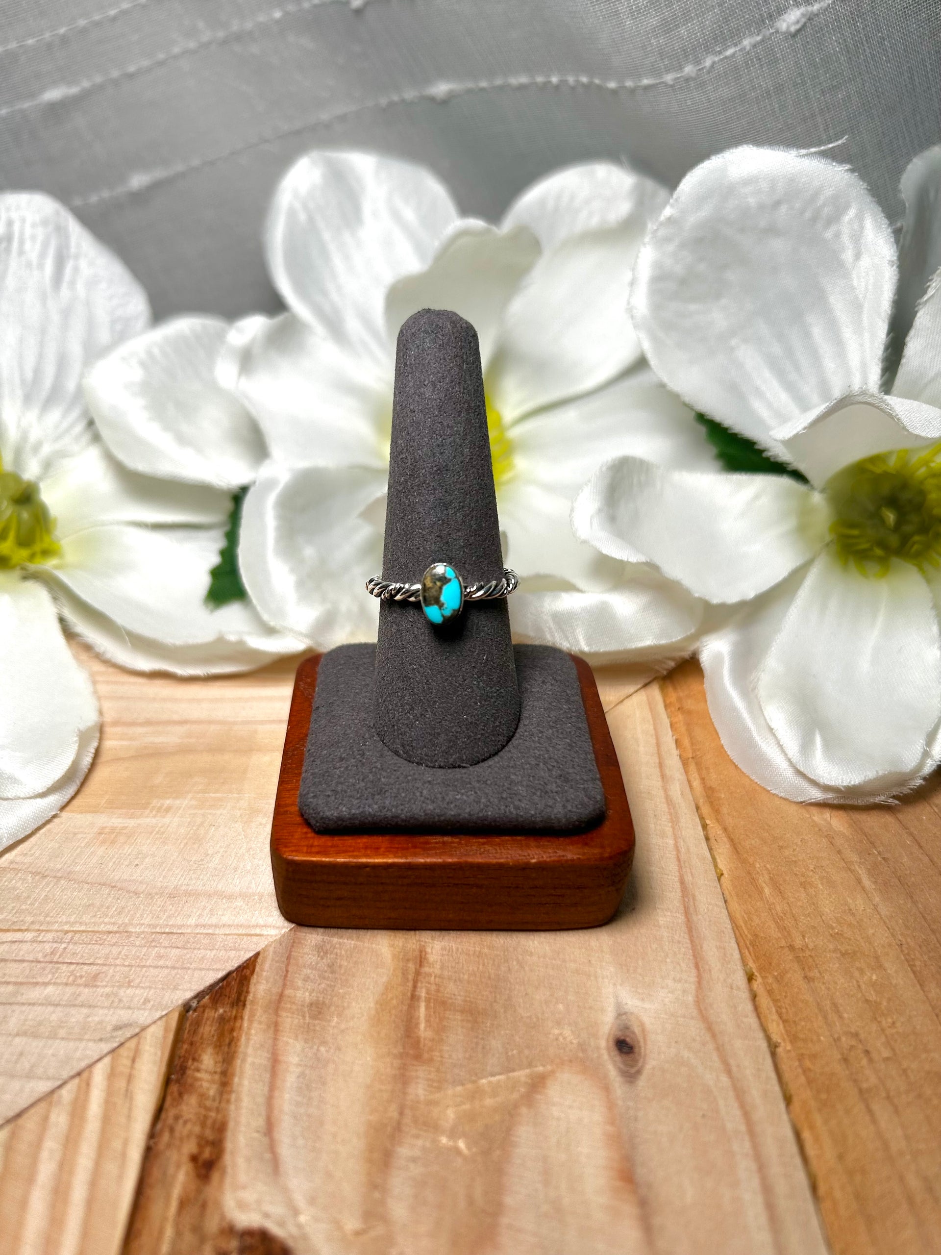 Navajo Made Kingman Turquoise & Sterling Silver Ring Size 8.5