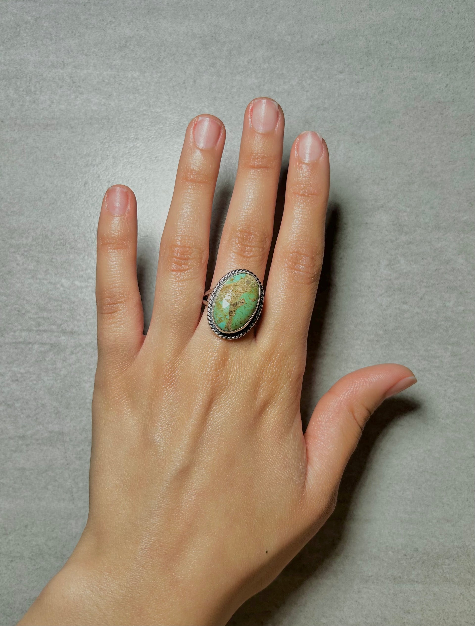 Navajo Made Kingman Turquoise & Sterling Silver Ring Size 8.75