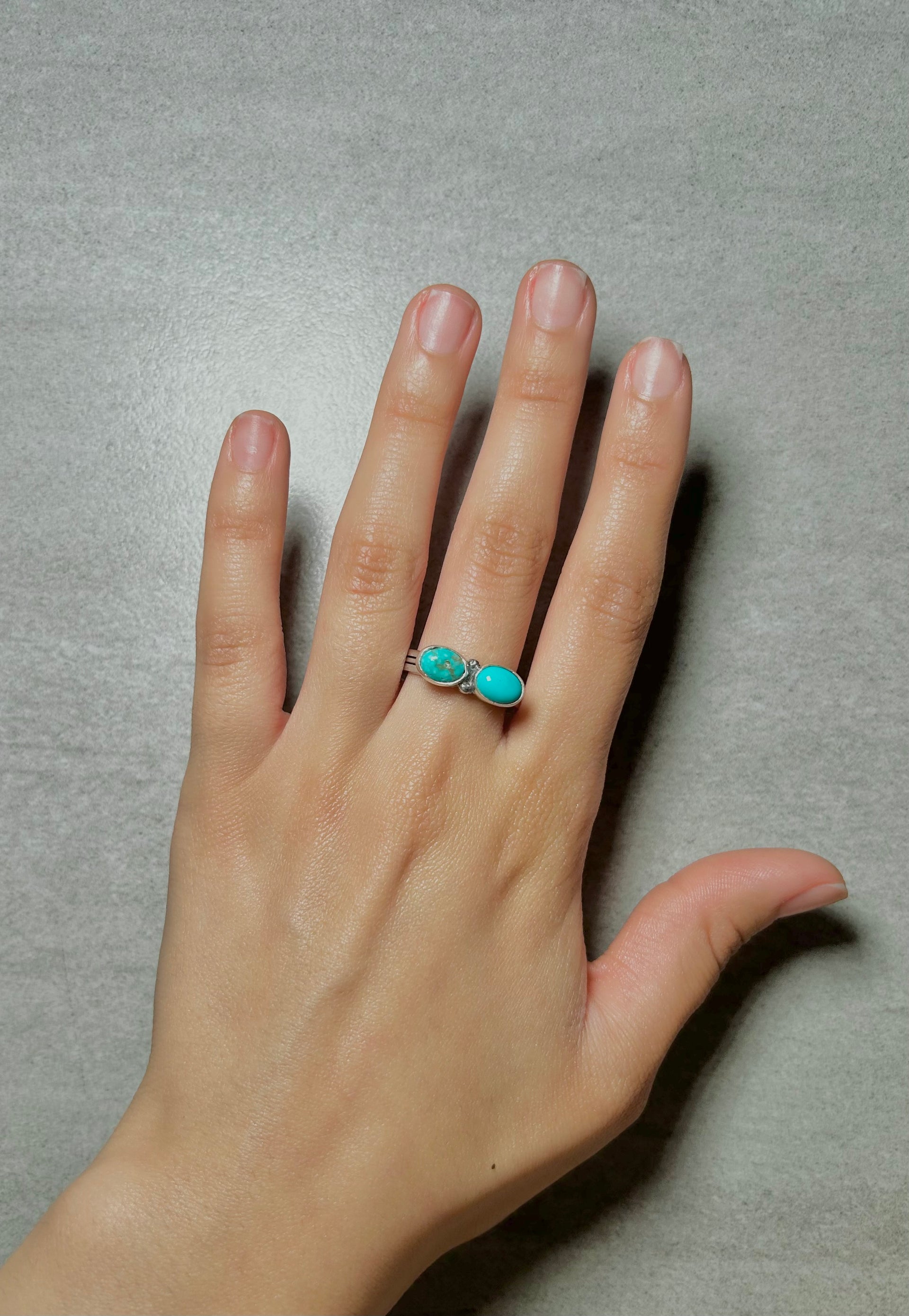 Navajo Made Kingman Turquoise & Sterling Silver Ring Size 9.25